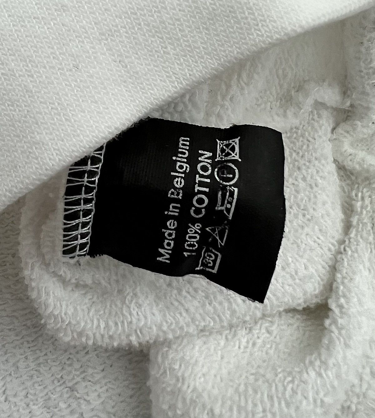 Raf Simons SS2002 Raf Simons VNPPI Silence & Secrecy White RunwayHoodie Size US XL / EU 56 / 4 - 8 Thumbnail