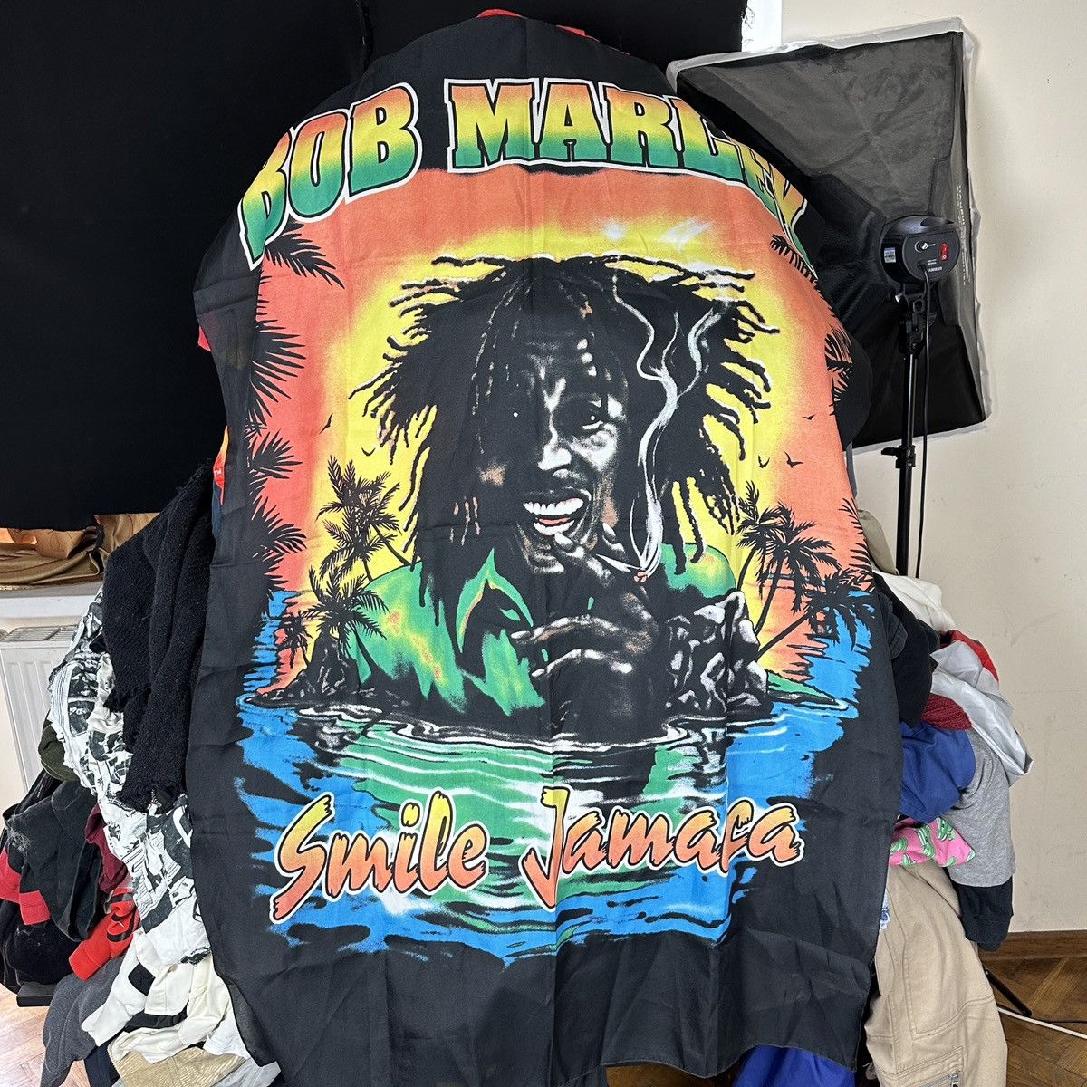 Band Tees Vintage 90s Bob Marley Smile Jamaica Reggie Flag Weed banner Size ONE SIZE - 1 Thumbnail