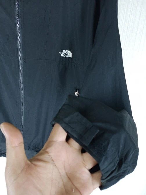 The North Face Vintage The North Face Black Hoodie Light Jacket Size US L / EU 52-54 / 3 - 8 Thumbnail