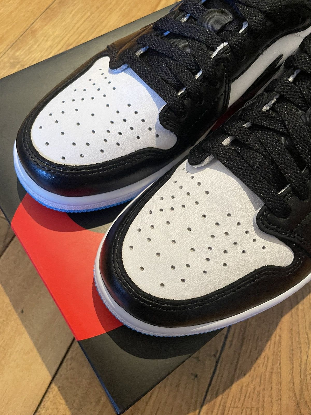 Jordan Brand × Nike Air Jordan 1 Low Dark Powder Blue Black UNC 2022 Size US 12 / EU 45 - 4 Thumbnail