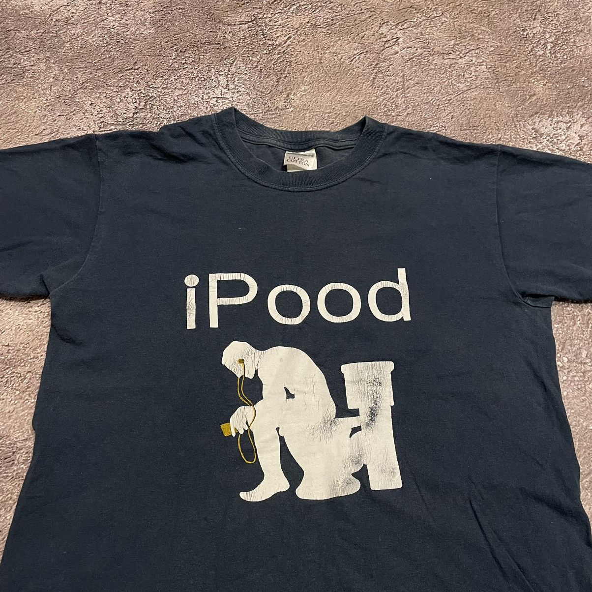 Vintage Vintage Y2K Faded Black Graphic Tee Apple Logo Humor Boxy S Size US S / EU 44-46 / 1 - 5 Thumbnail