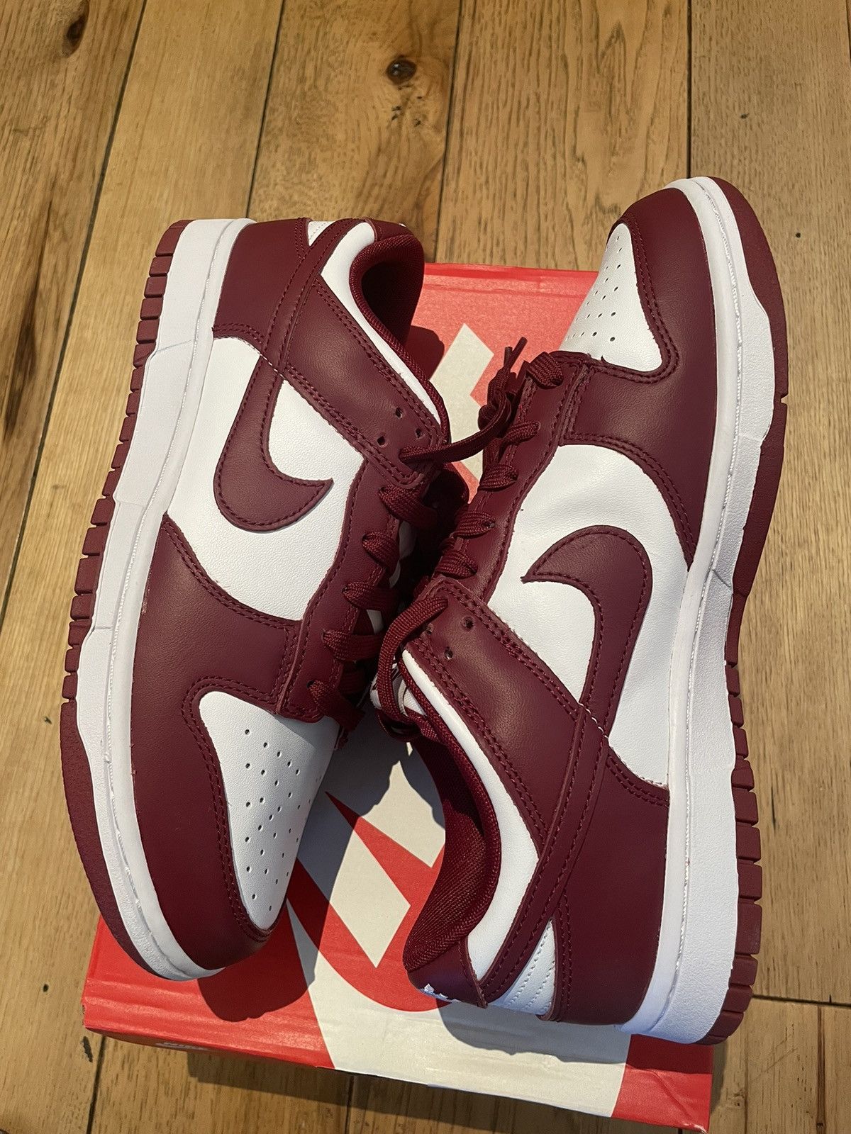 Nike Nike Dunk Low Team Red 2022 Size US 10 / EU 43 - 1 Thumbnail