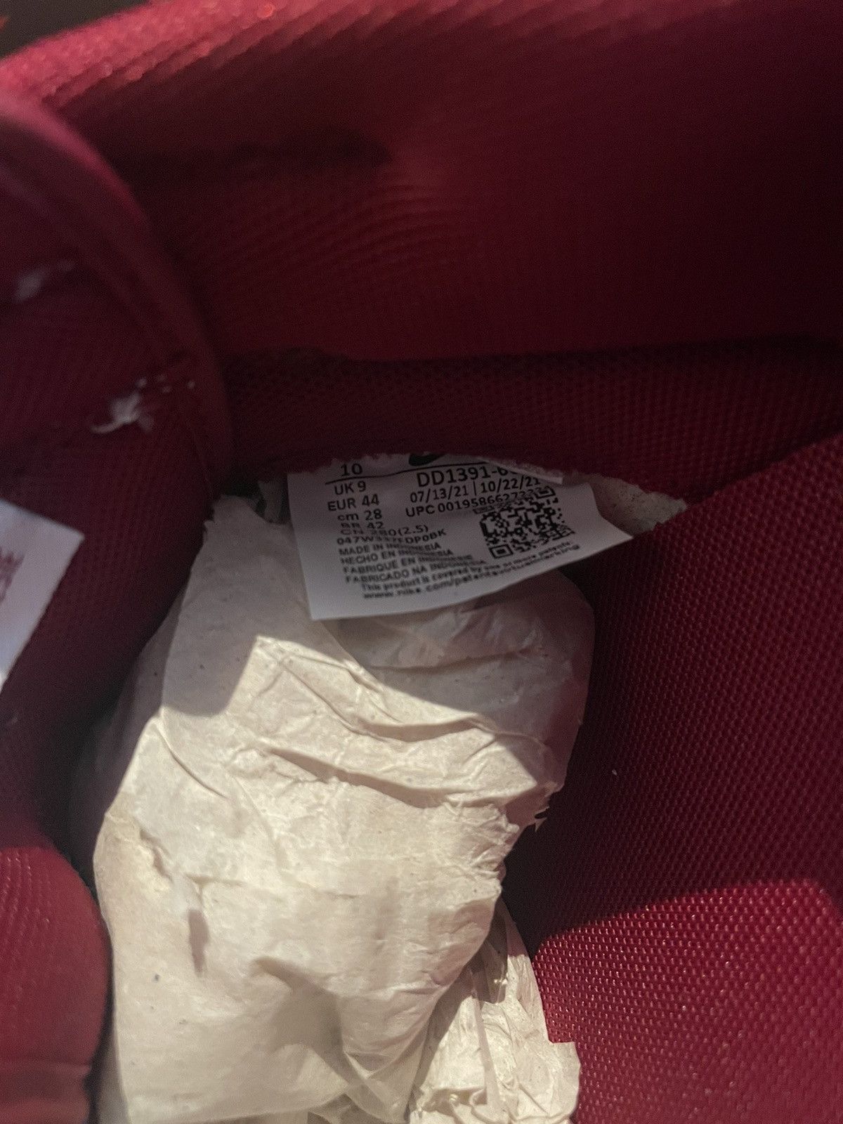 Nike Nike Dunk Low Team Red 2022 Size US 10 / EU 43 - 7 Thumbnail