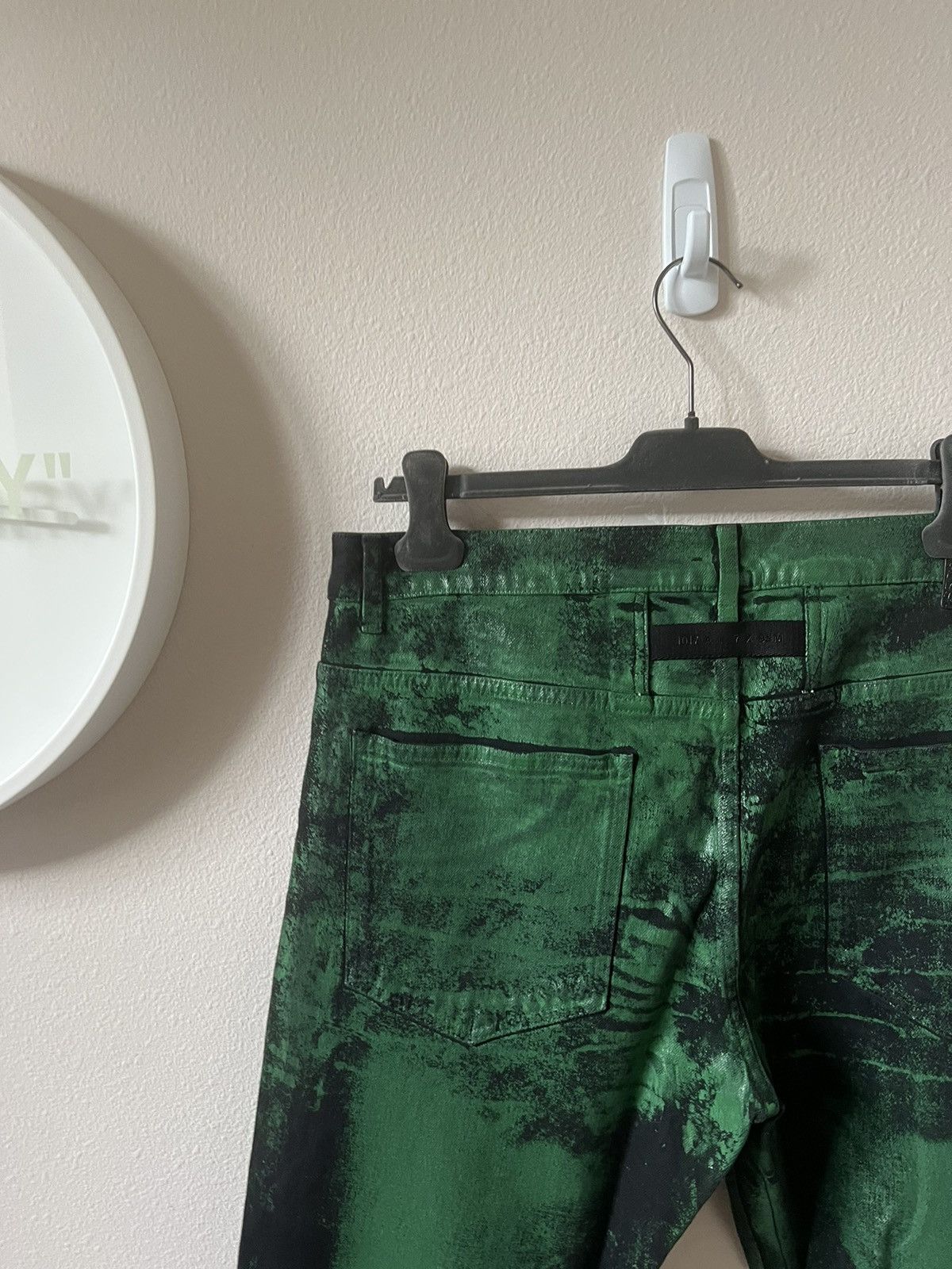 1017 ALYX 9SM 1017 ALYX 9SM Green Paint Jeans Size US 34 / EU 50 - 7 Thumbnail