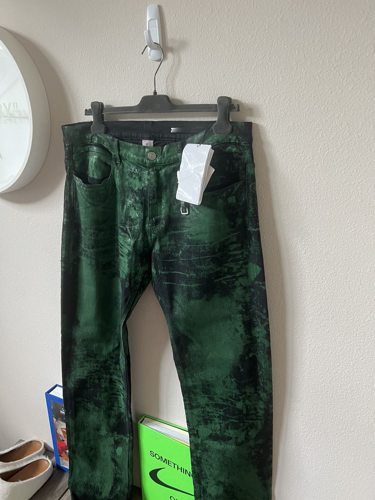 1017 ALYX 9SM 1017 ALYX 9SM Green Paint Jeans Size US 34 / EU 50 - 3 Thumbnail