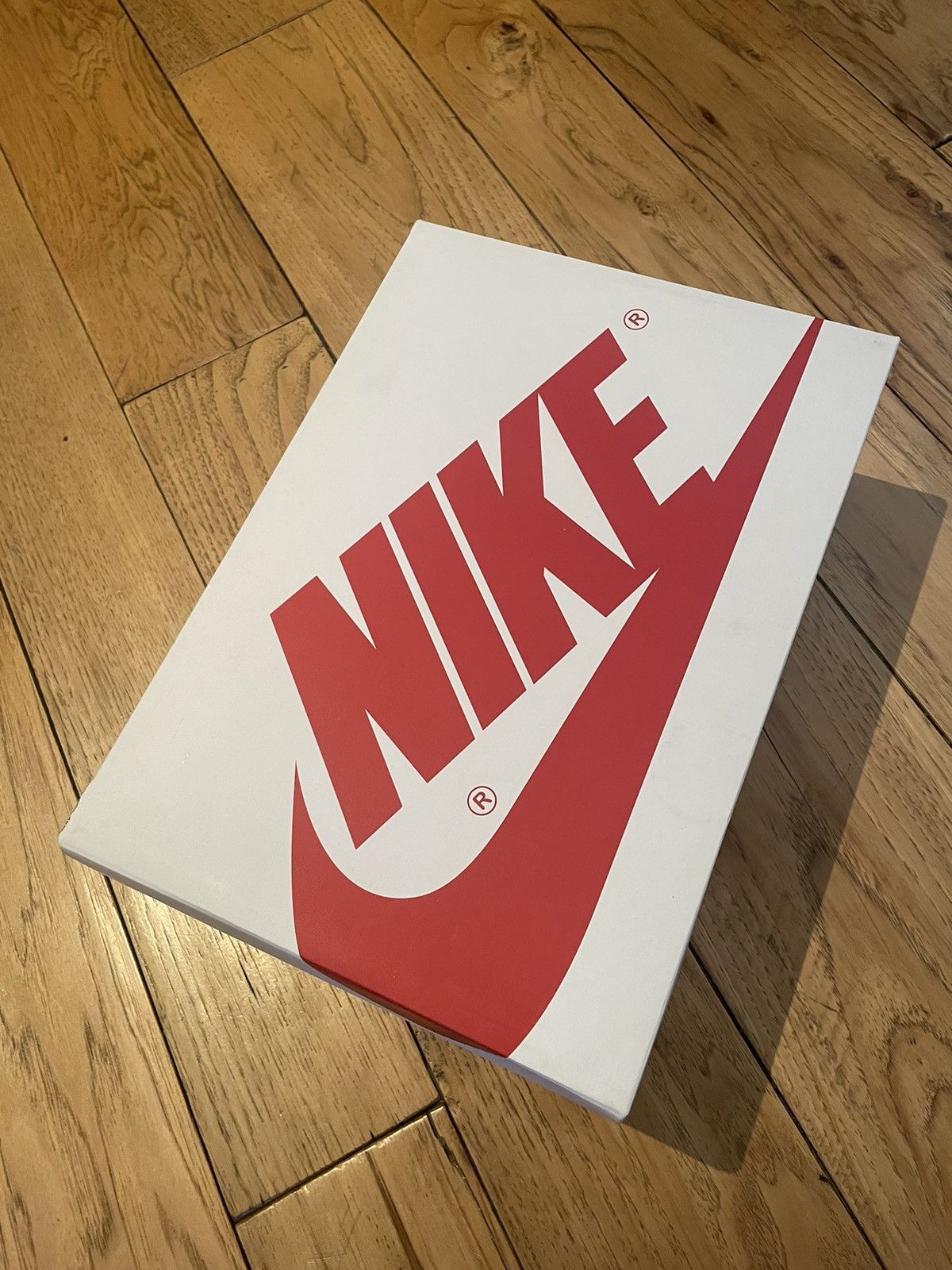 Jordan Brand × Nike Jordan 1 High Heritage Red 2022 Size US 9.5 / EU 42-43 - 12 Thumbnail