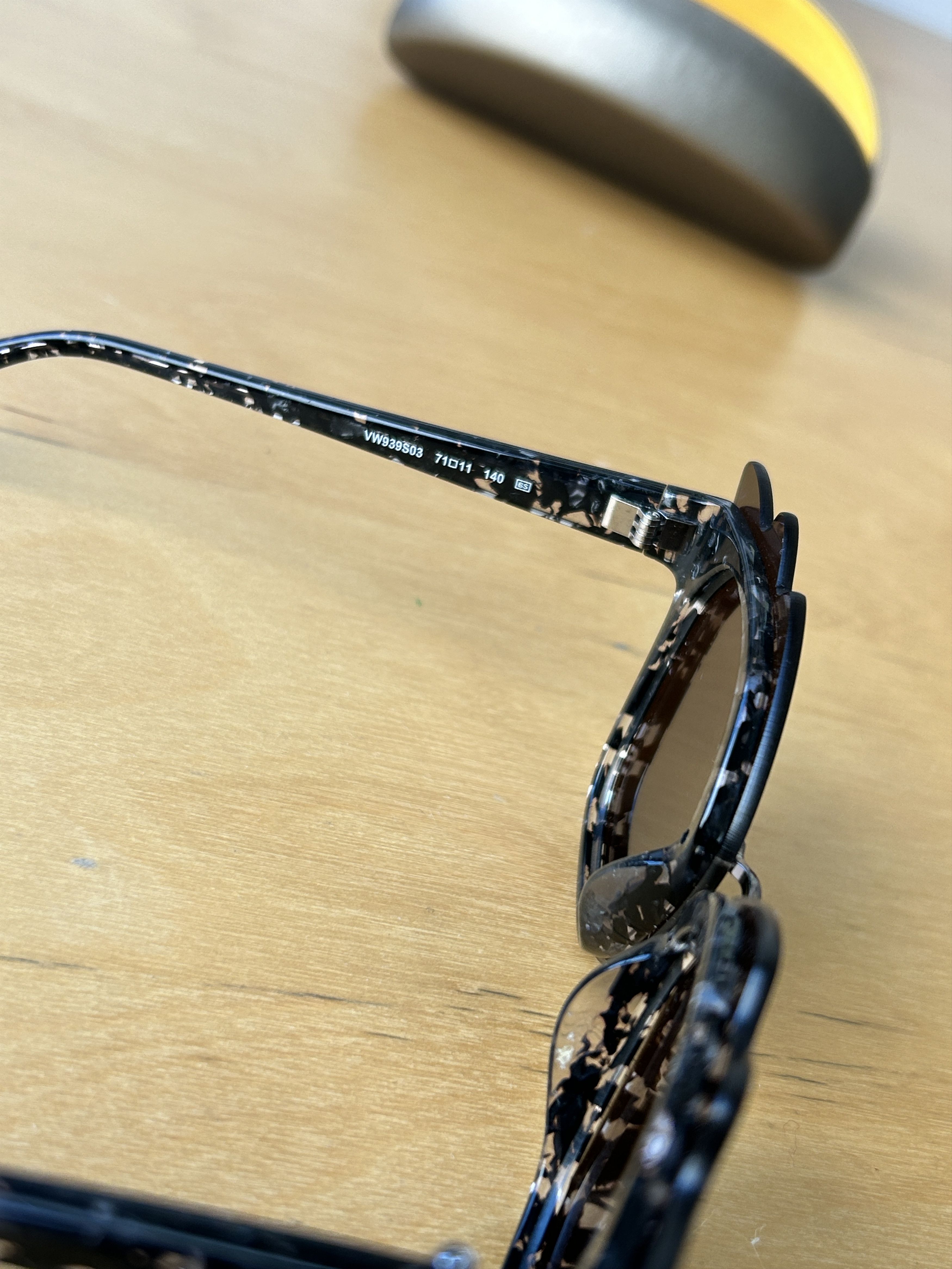 Vivienne Westwood Vintage Anglomania Reflective Frame w/ Amazing Acetate Size ONE SIZE - 9 Thumbnail