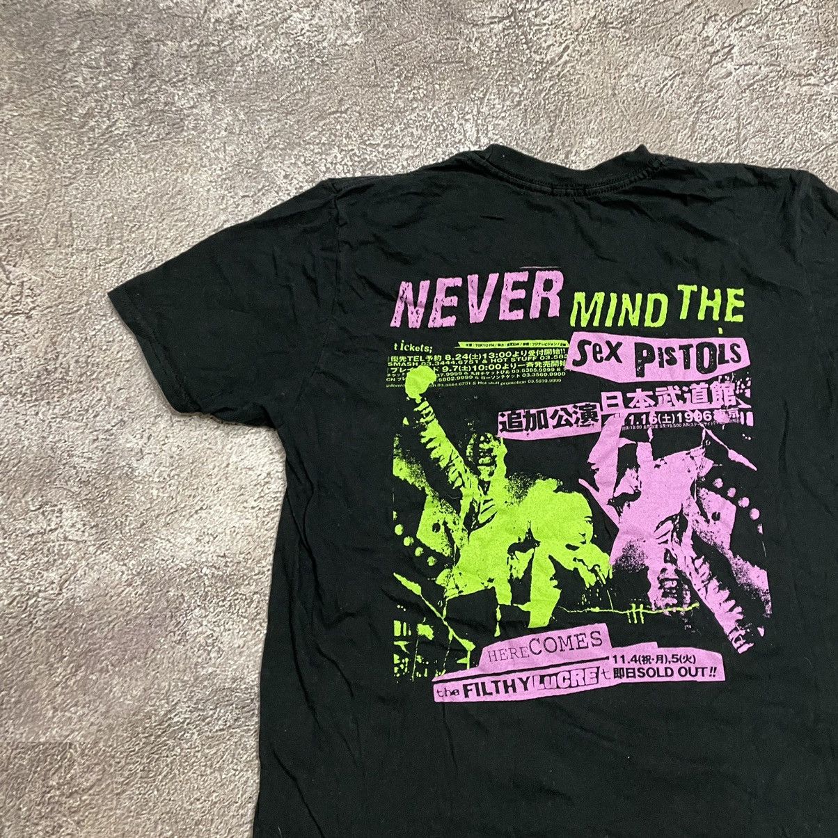 Vintage Vintage Y2K Punk Graphic Tee Thrashed Band Tee Grunge Boxy M Size US M / EU 48-50 / 2 - 5 Thumbnail