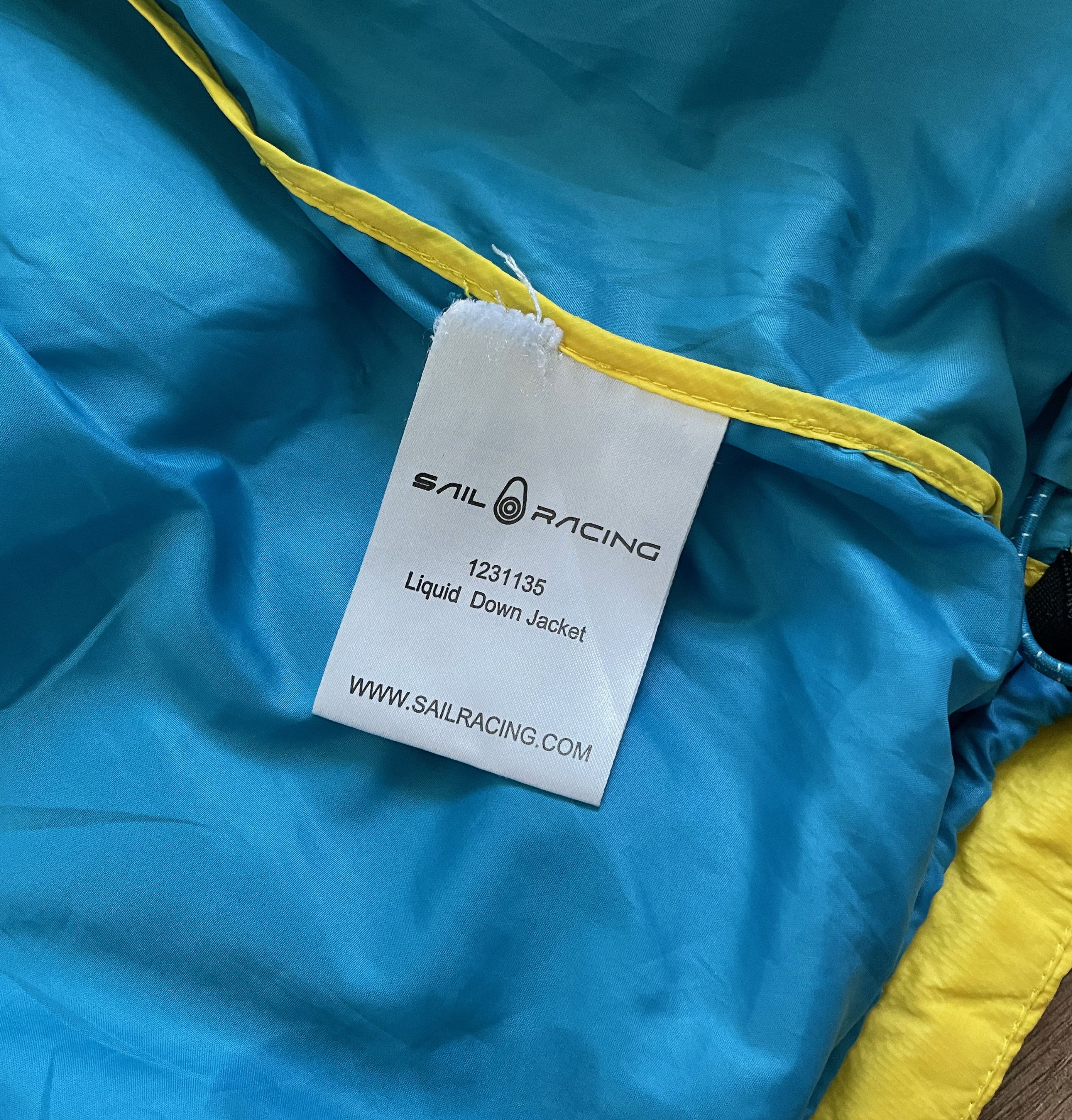 Mountain Hardwear Sail Racing Pro Liquid Down Touring Down Hooded Jacket Size US L / EU 52-54 / 3 - 14 Thumbnail