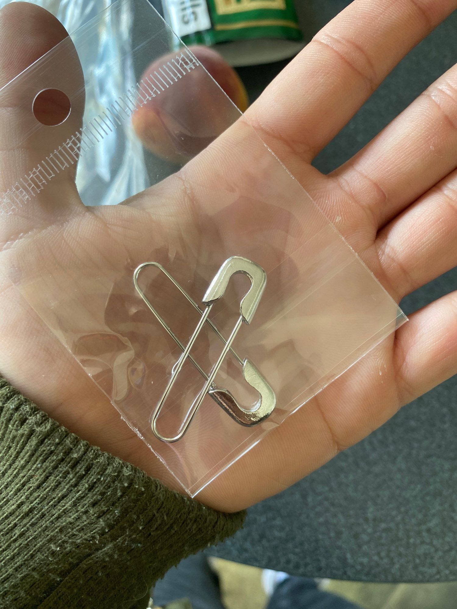 Jewelry Safety Pins Shape Earring Size ONE SIZE - 2 Thumbnail