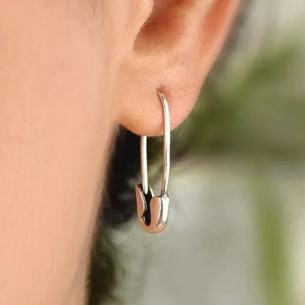 Jewelry Safety Pins Shape Earring in Silver, Women's