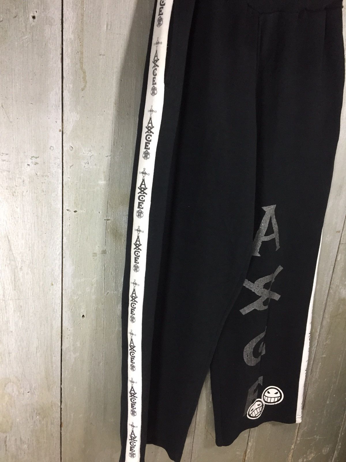 Anime One piece ASCE Side Tape Sweetpants Size US 32 / EU 48 - 3 Thumbnail