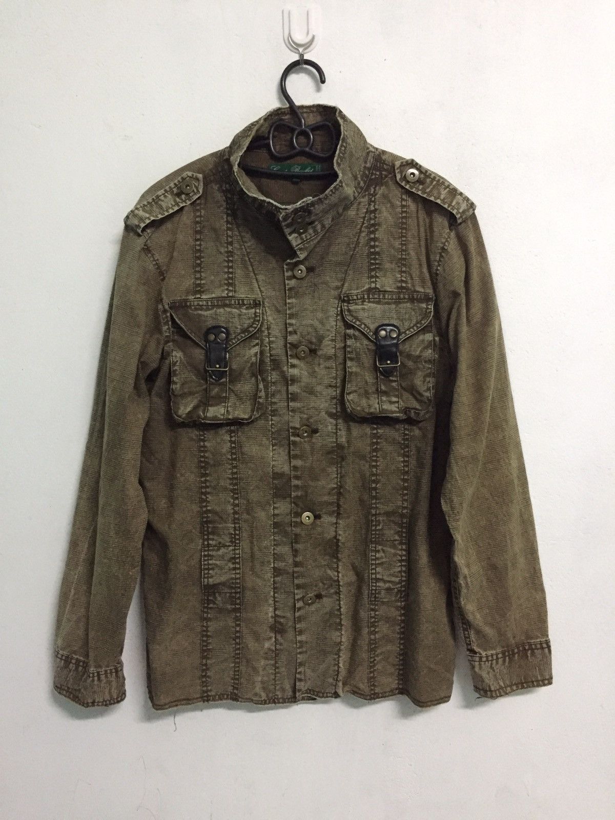 Bleach Goods Create Barefoot Button Up Utility Pockets Distress Size US L / EU 52-54 / 3 - 1 Thumbnail