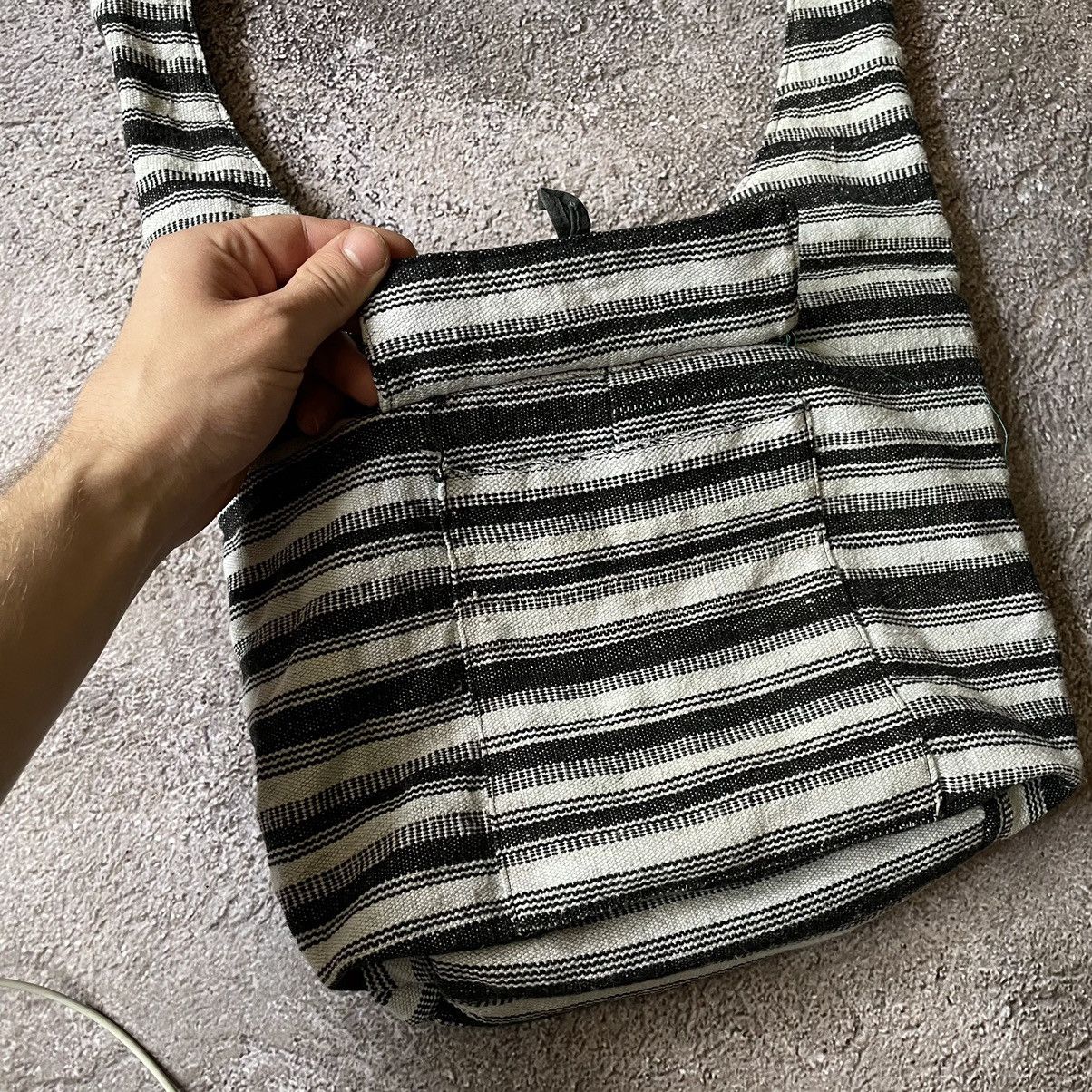 Vintage Vintage Y2K Japanese Zebra Stripe Knit Sweater Oversized OS Size ONE SIZE - 6 Thumbnail