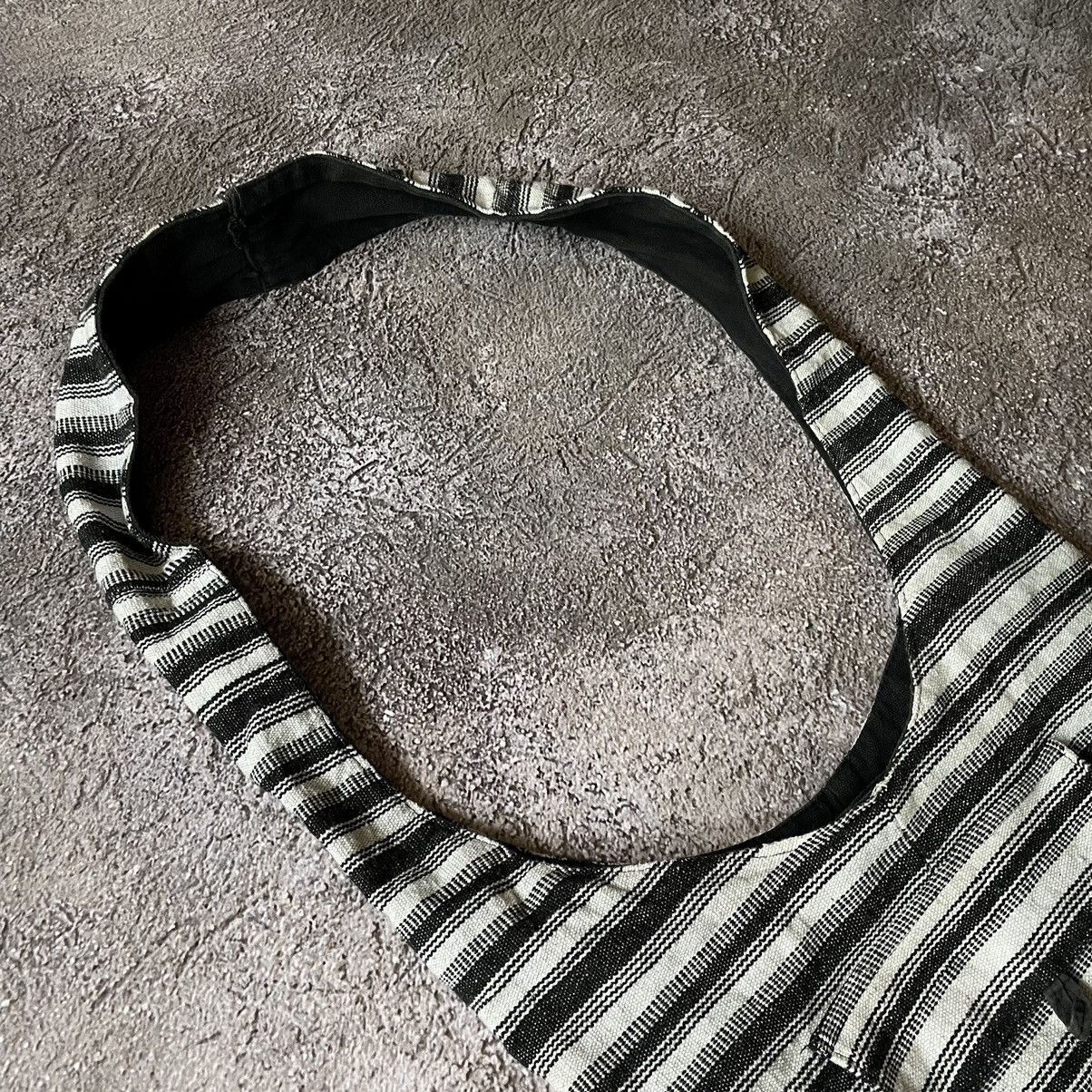 Vintage Vintage Y2K Japanese Zebra Stripe Knit Sweater Oversized OS Size ONE SIZE - 5 Thumbnail