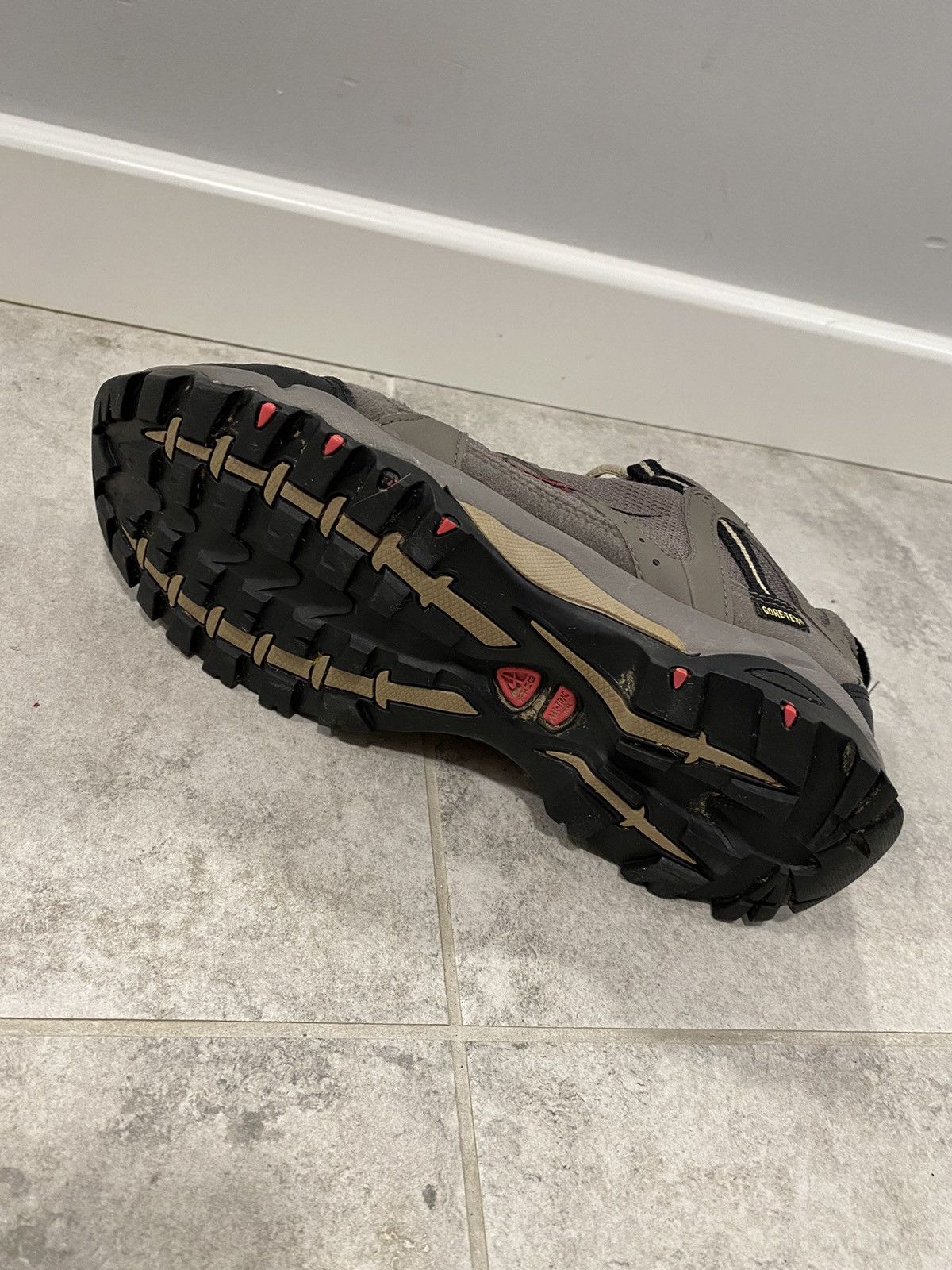 Nike Nike ACG vintage Goretex Bandolier 2 grey trekking shoes Size US 7.5 / EU 40-41 - 15 Thumbnail