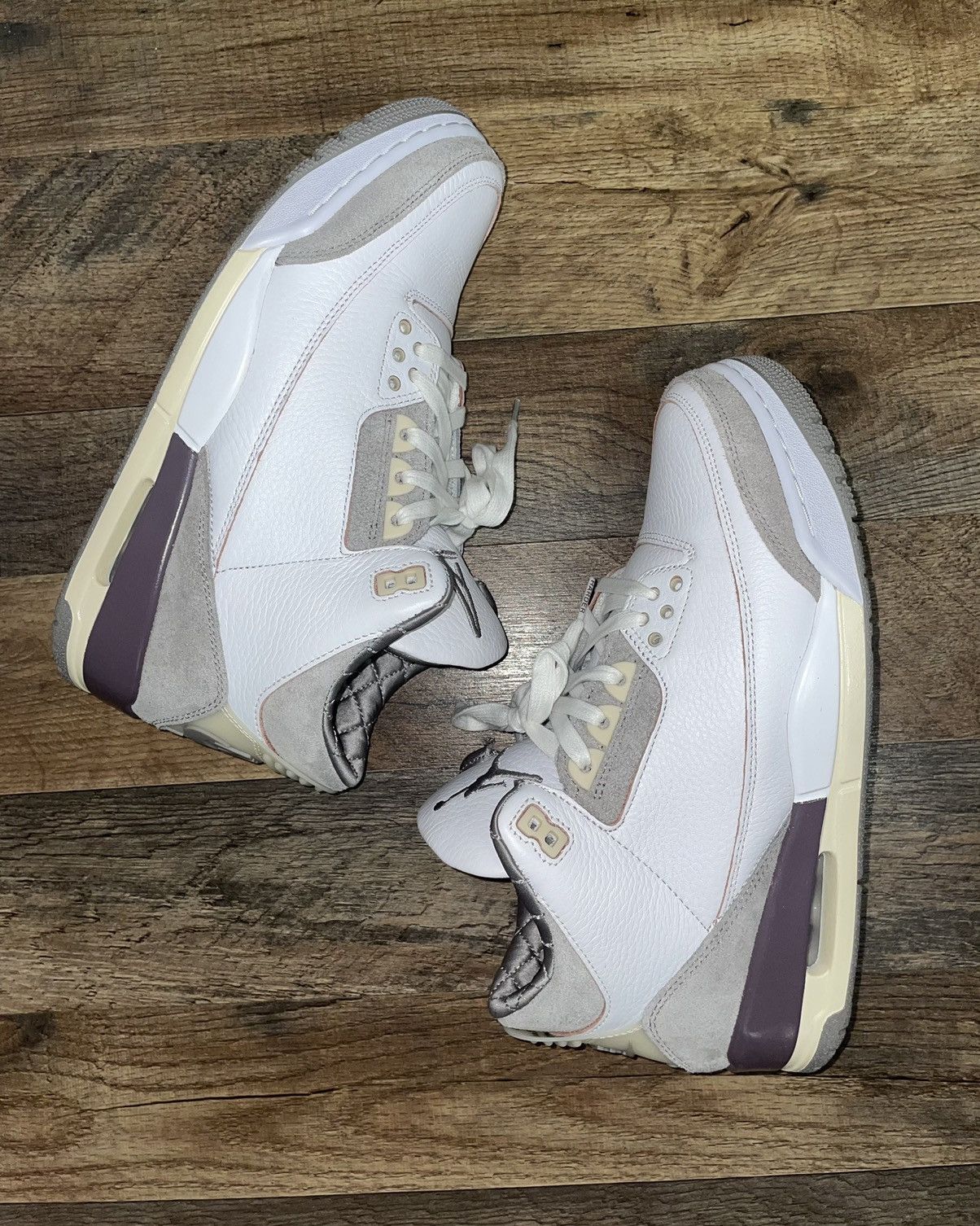 A Ma Maniere × Jordan Brand Jordan 3 Retro A Ma Maniére Size US 9 / EU 42 - 2 Thumbnail