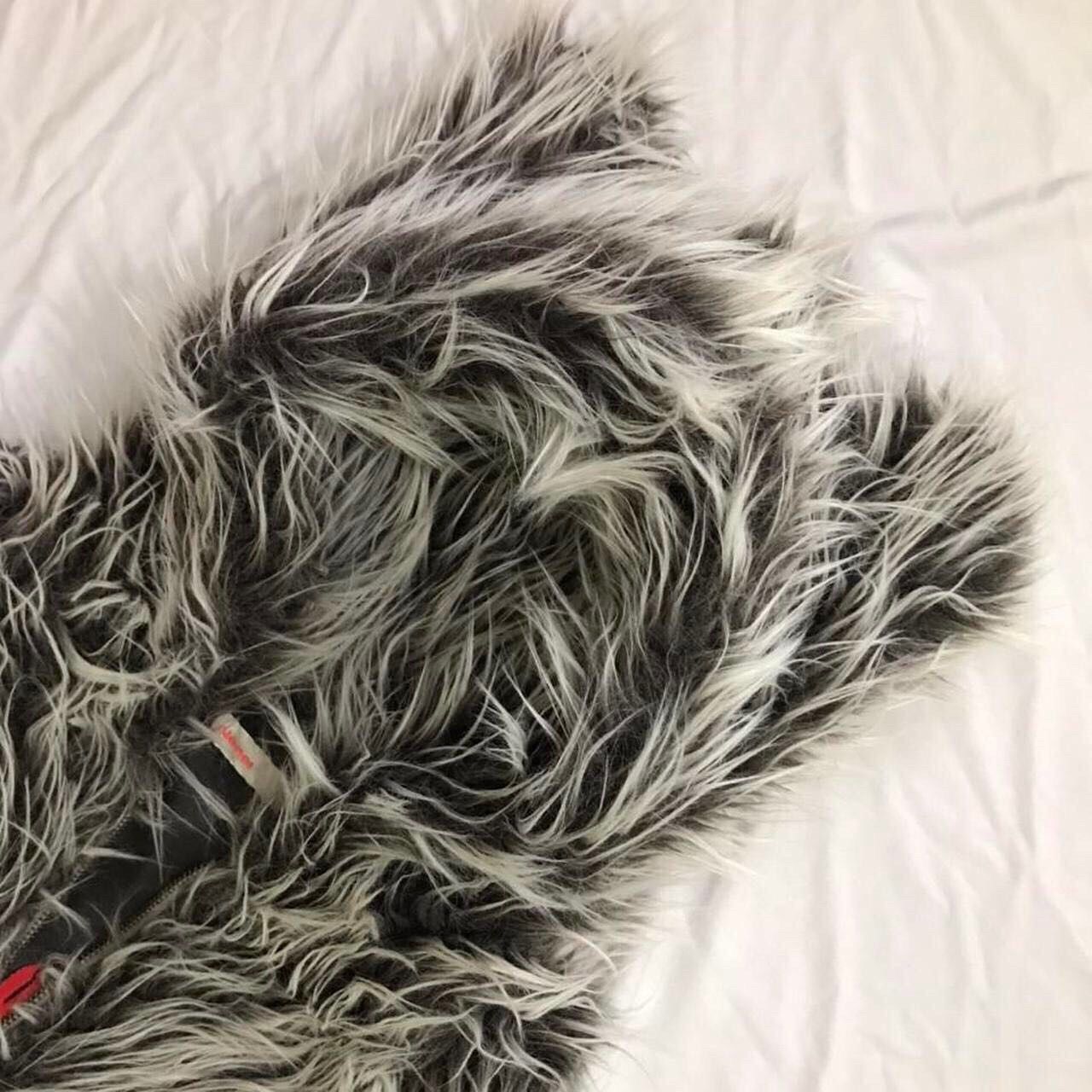 Ne-Net Ne-net Wolf Ear Fur Vest Size US S / EU 44-46 / 1 - 2 Thumbnail