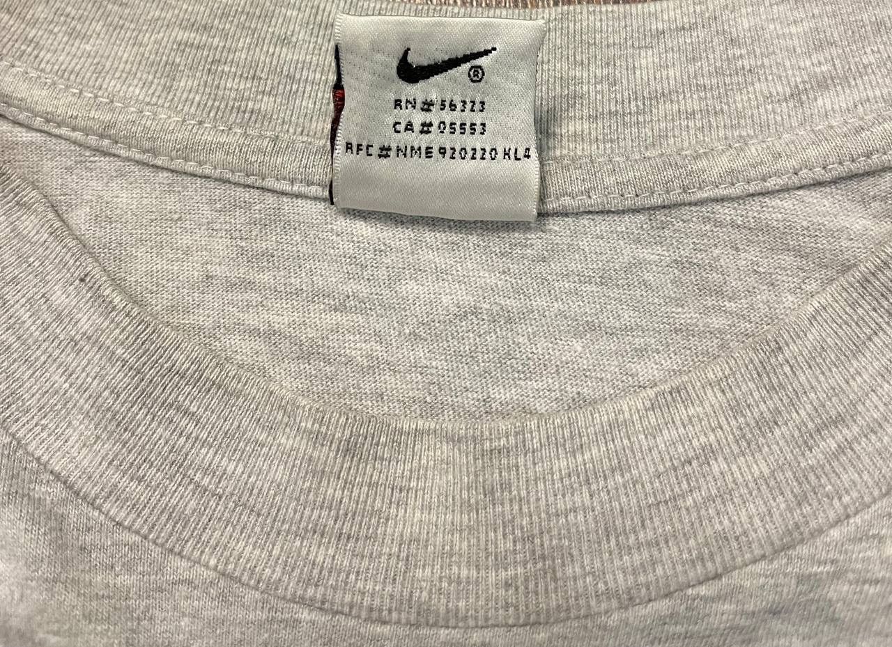 Nike Nike Vintage Mens T-shirt Sz L Size US L / EU 52-54 / 3 - 5 Thumbnail