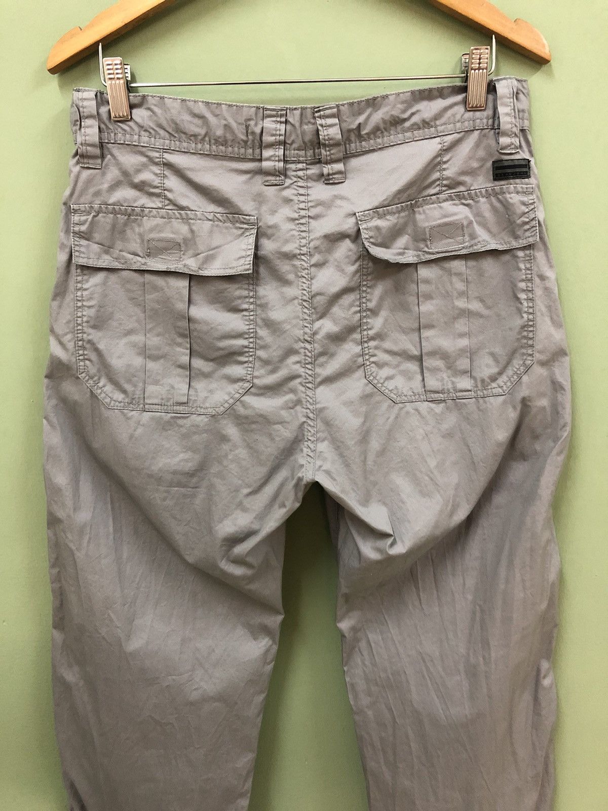 Rap Tees SEAN JOHN - RELAXED FIT TACTICAL MILITARY CARGO PANTS Size US 30 / EU 46 - 8 Thumbnail