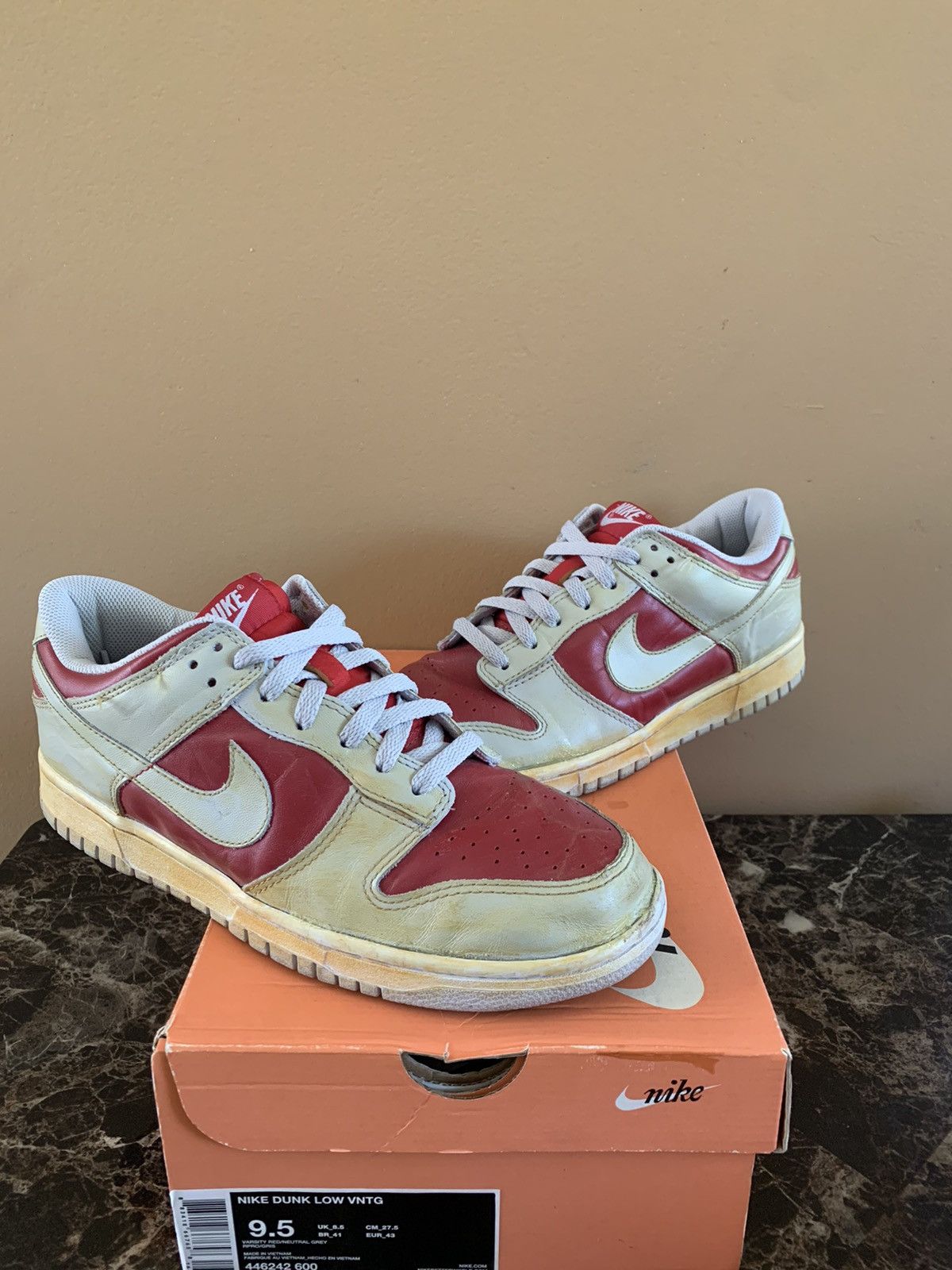 Nike Nike Dunk Low VNTG 2010 Reverse Ultra Man Varsity Red Size US 9.5 / EU 42-43 - 1 Thumbnail