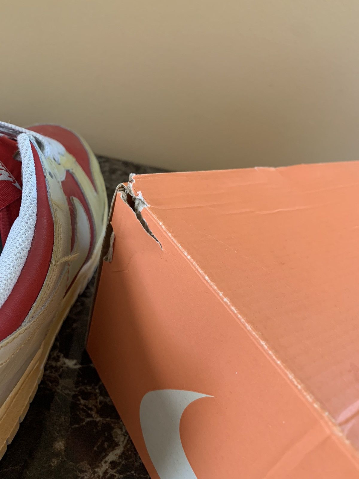 Nike Nike Dunk Low VNTG 2010 Reverse Ultra Man Varsity Red Size US 9.5 / EU 42-43 - 15 Thumbnail