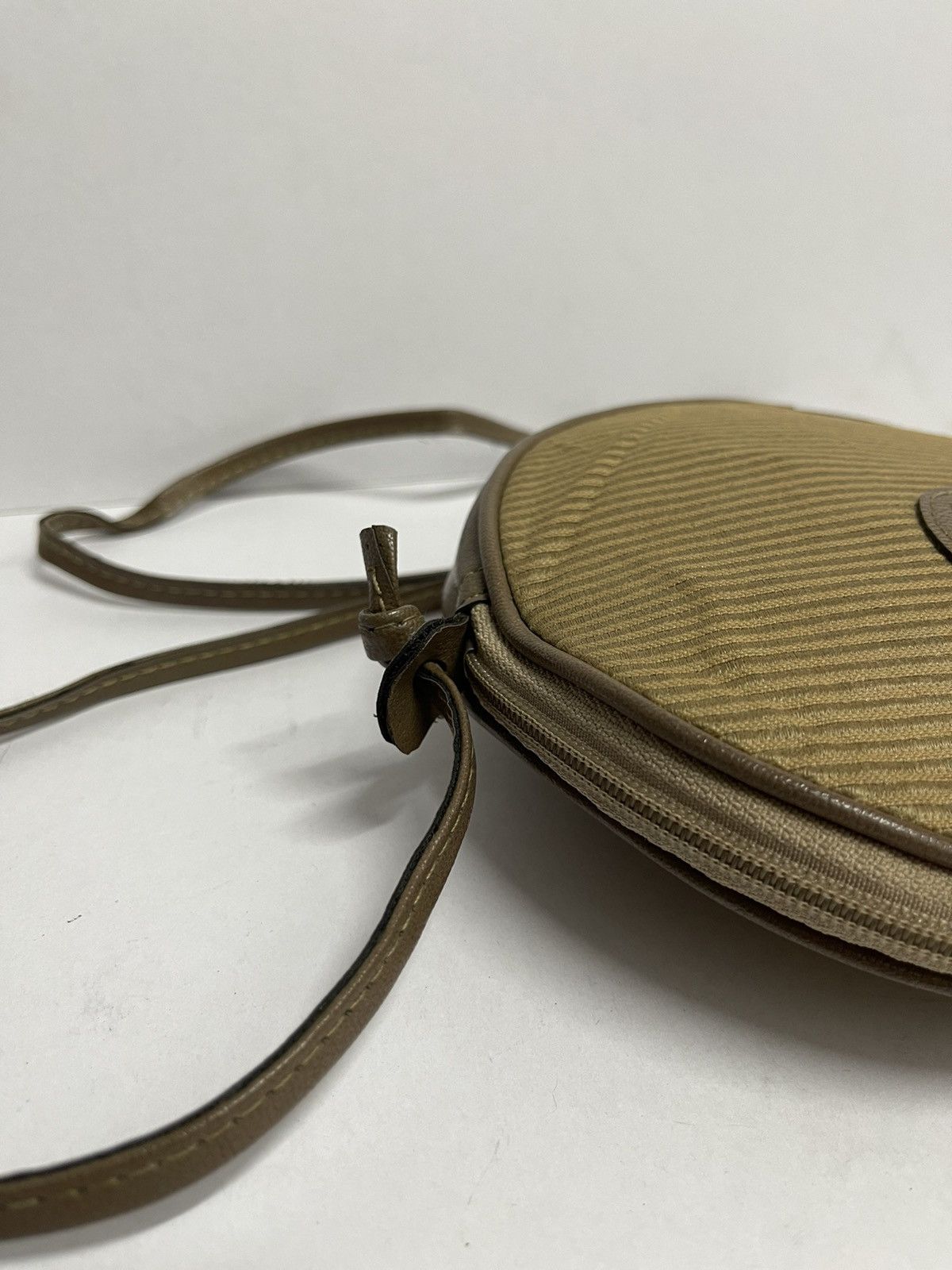 Yves Saint Laurent YSL Mini Authentic Crossbody Bag Size ONE SIZE - 6 Thumbnail