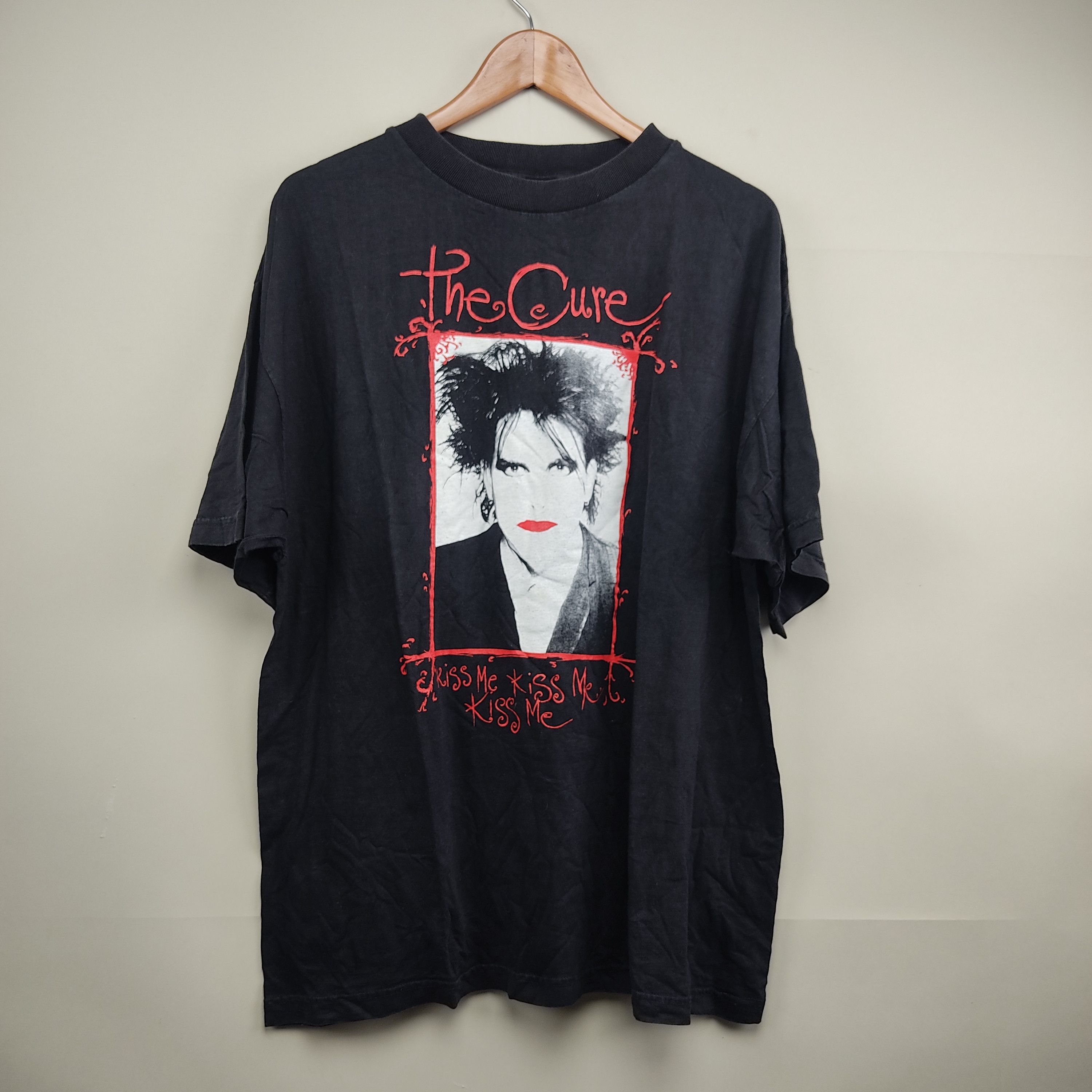 Band Tees × The Cure × Vintage 90's The Cure Kiss Me Robert Smith