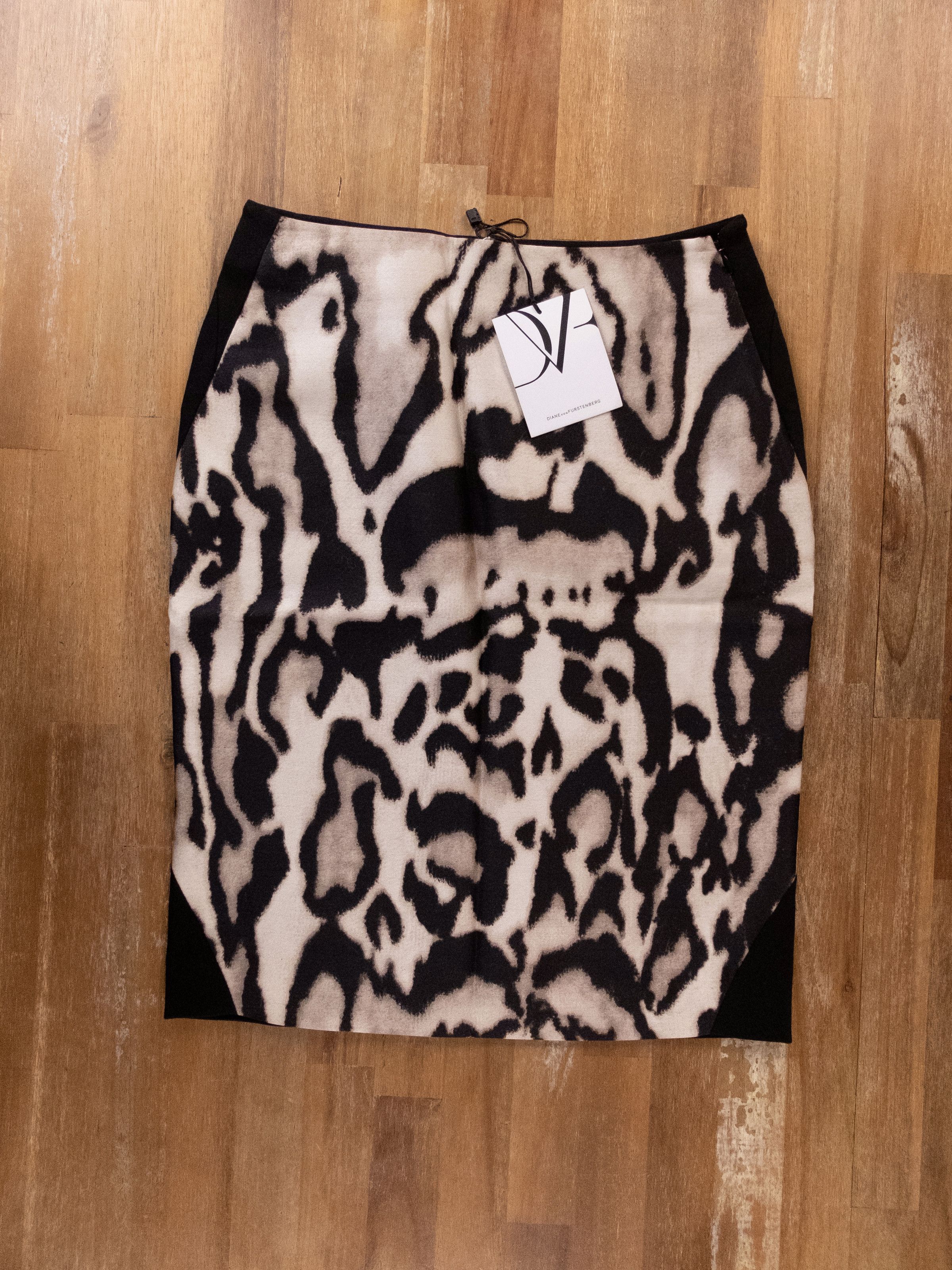 Diane von Furstenberg DIANE VON FURSTENBERG Mae Mikado black leopard wool skirt 2 Size 26" / US 2 / IT 38 - 1 Thumbnail