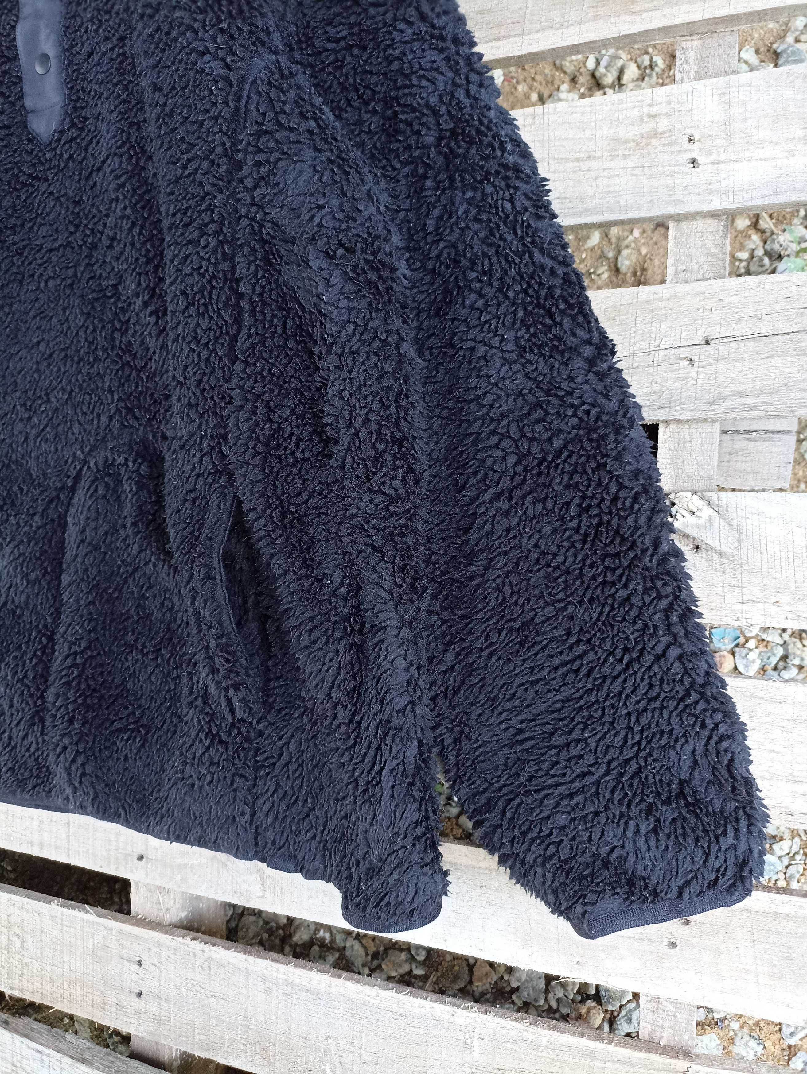 Uniqlo × White Mountaineering Uniqlo White Mountaineering Furry Fleece Size US L / EU 52-54 / 3 - 2 Thumbnail