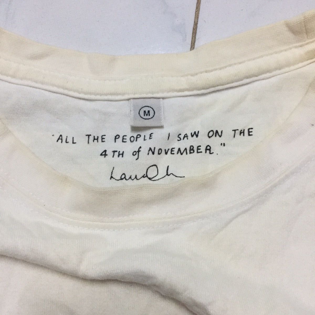 Uniqlo Mirror Printed People I Saw on 4th November Tshirt Size US M / EU 48-50 / 2 - 15 Thumbnail