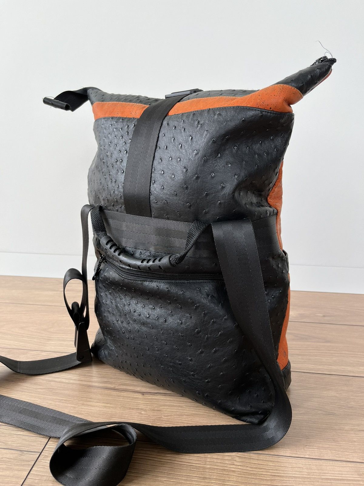 The Recycled Planet Avant Garde "Ostrich Leather" TwoWay y2k gorpcore Bag Orange Size ONE SIZE - 8 Thumbnail