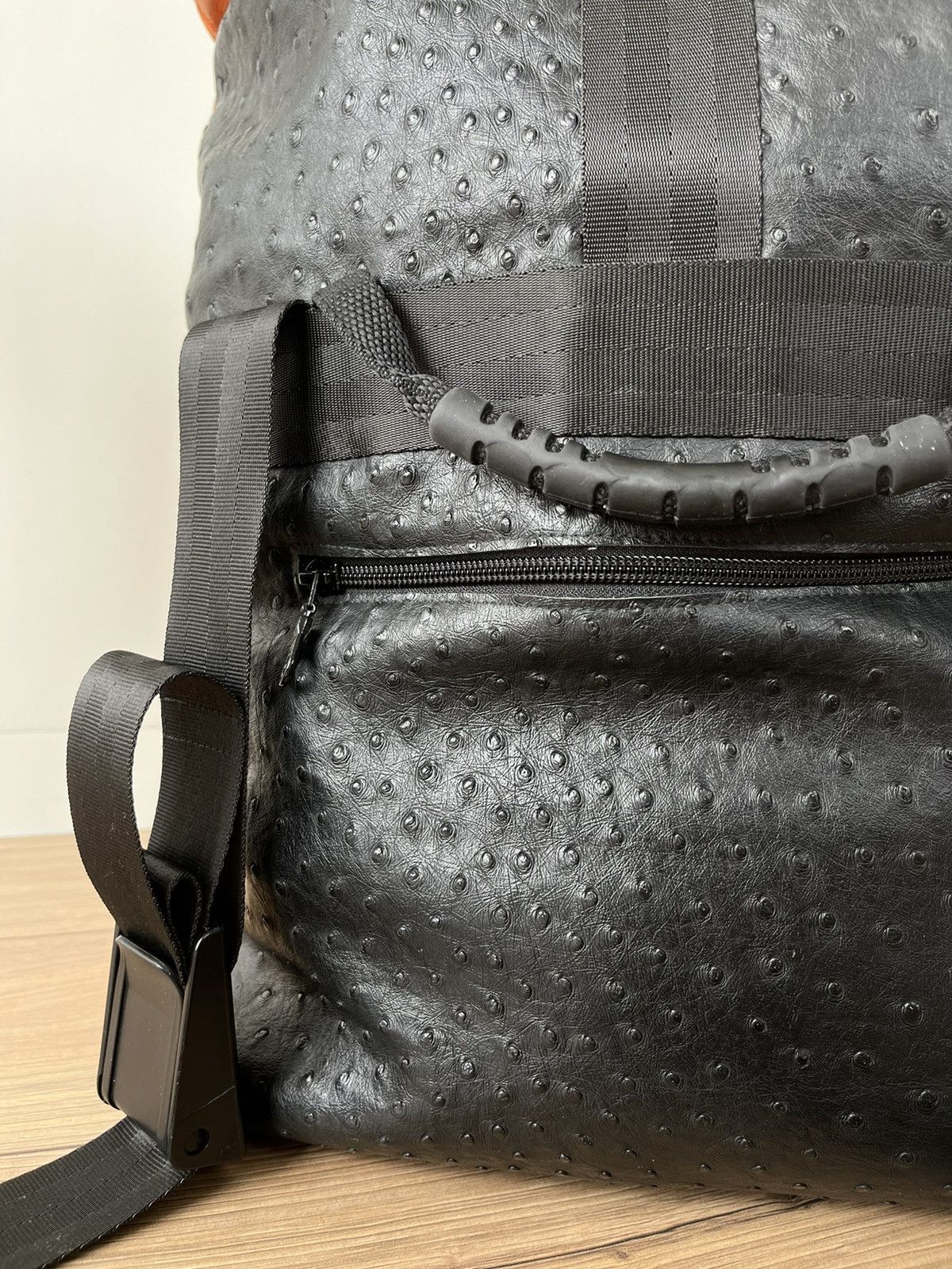 The Recycled Planet Avant Garde "Ostrich Leather" TwoWay y2k gorpcore Bag Orange Size ONE SIZE - 11 Thumbnail
