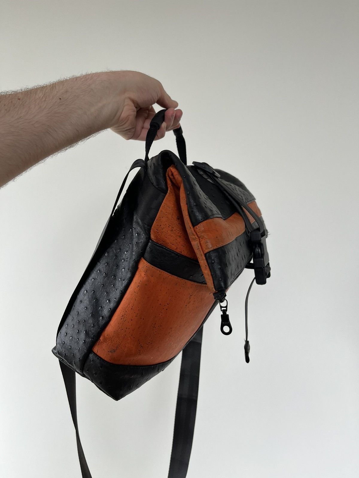 The Recycled Planet Avant Garde "Ostrich Leather" TwoWay y2k gorpcore Bag Orange Size ONE SIZE - 18 Thumbnail