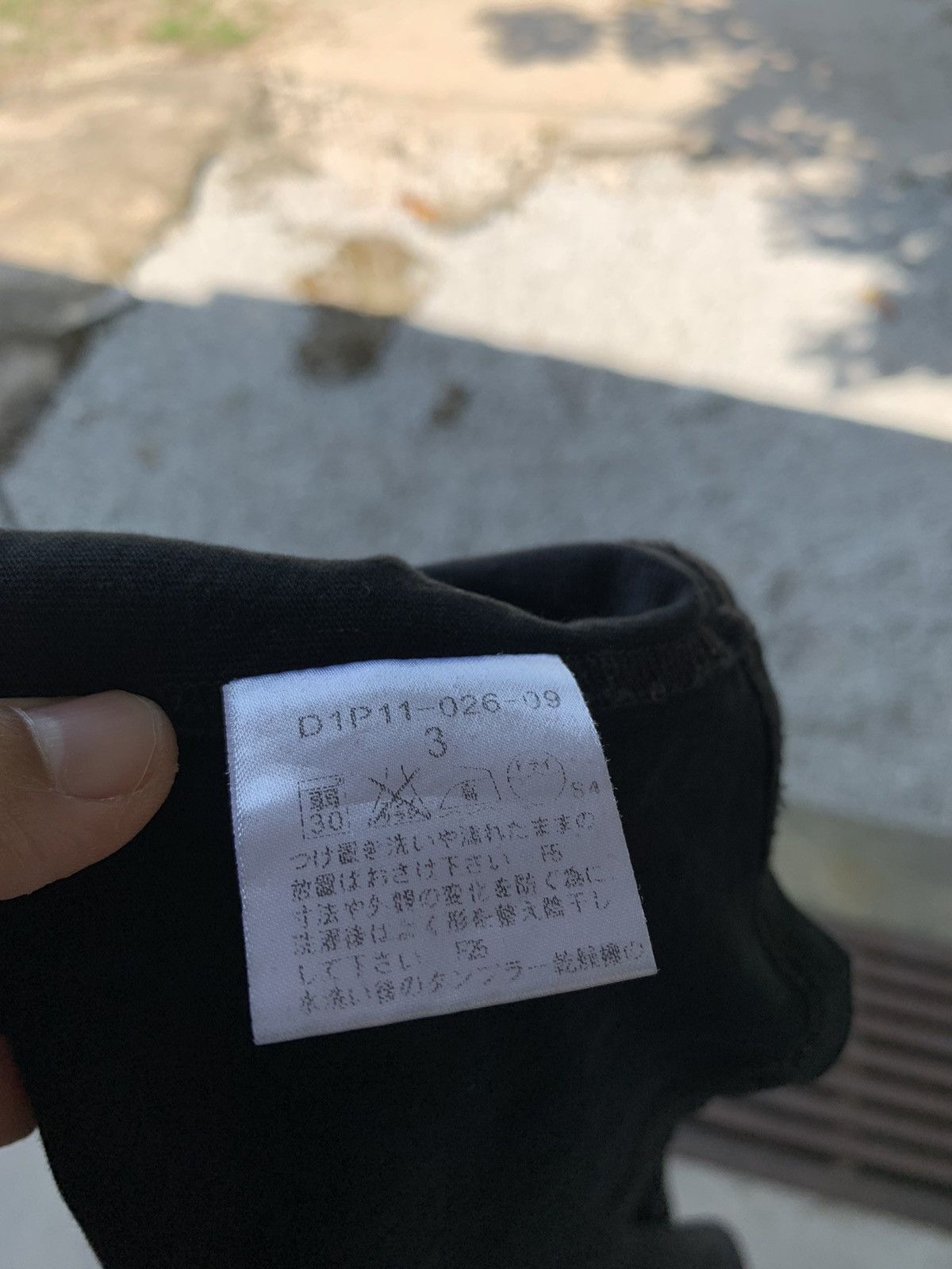 Black Label Vintage Burberry Embroided Black Label Long Sleeve Tshirt Size US M / EU 48-50 / 2 - 7 Thumbnail