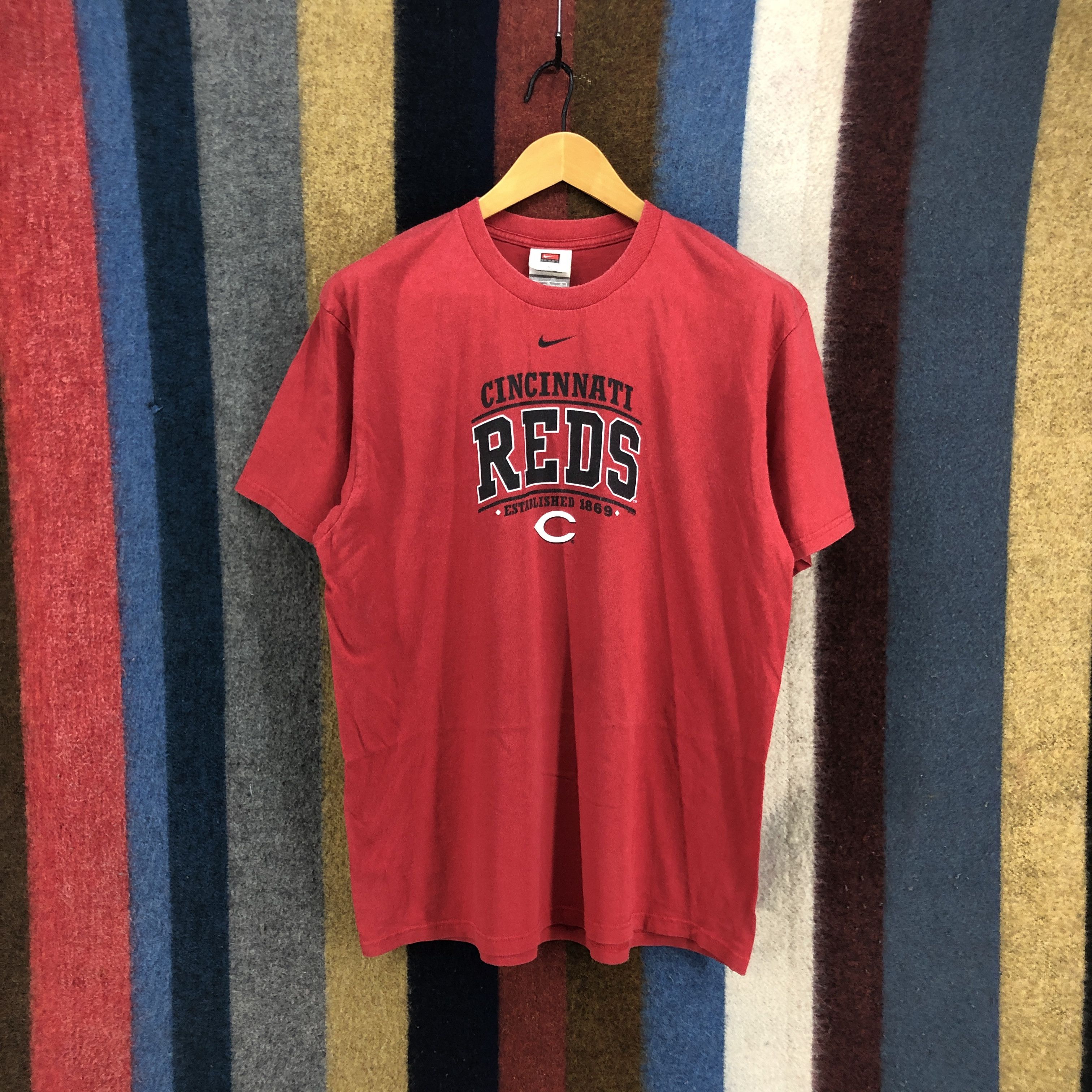 Vintage Y2K NIKE TEAM 01