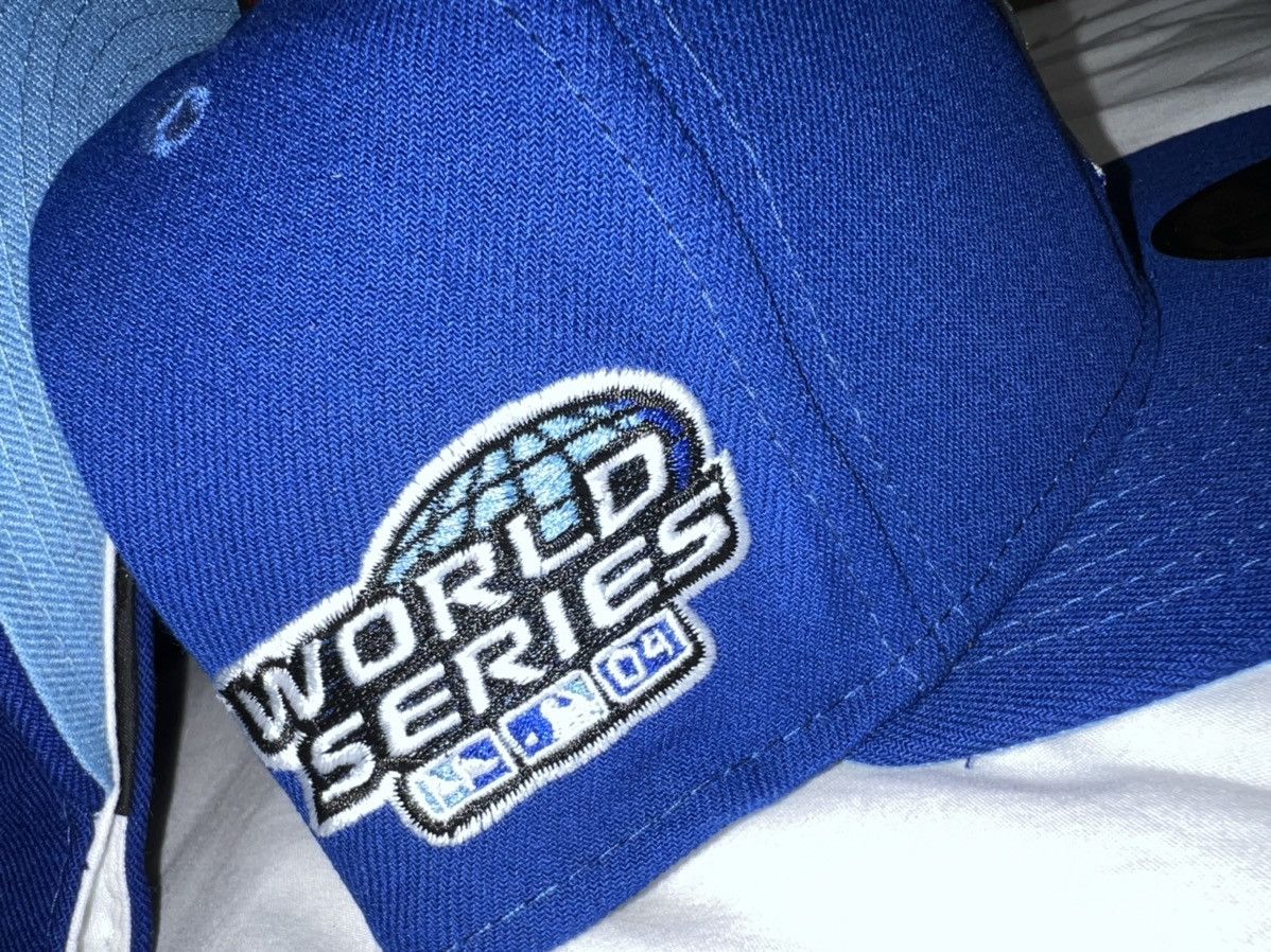 New Era Exclusive Boston Red Sox Fitted 2004 Red Sox Icy Blue Brim 8 Size ONE SIZE - 6 Thumbnail