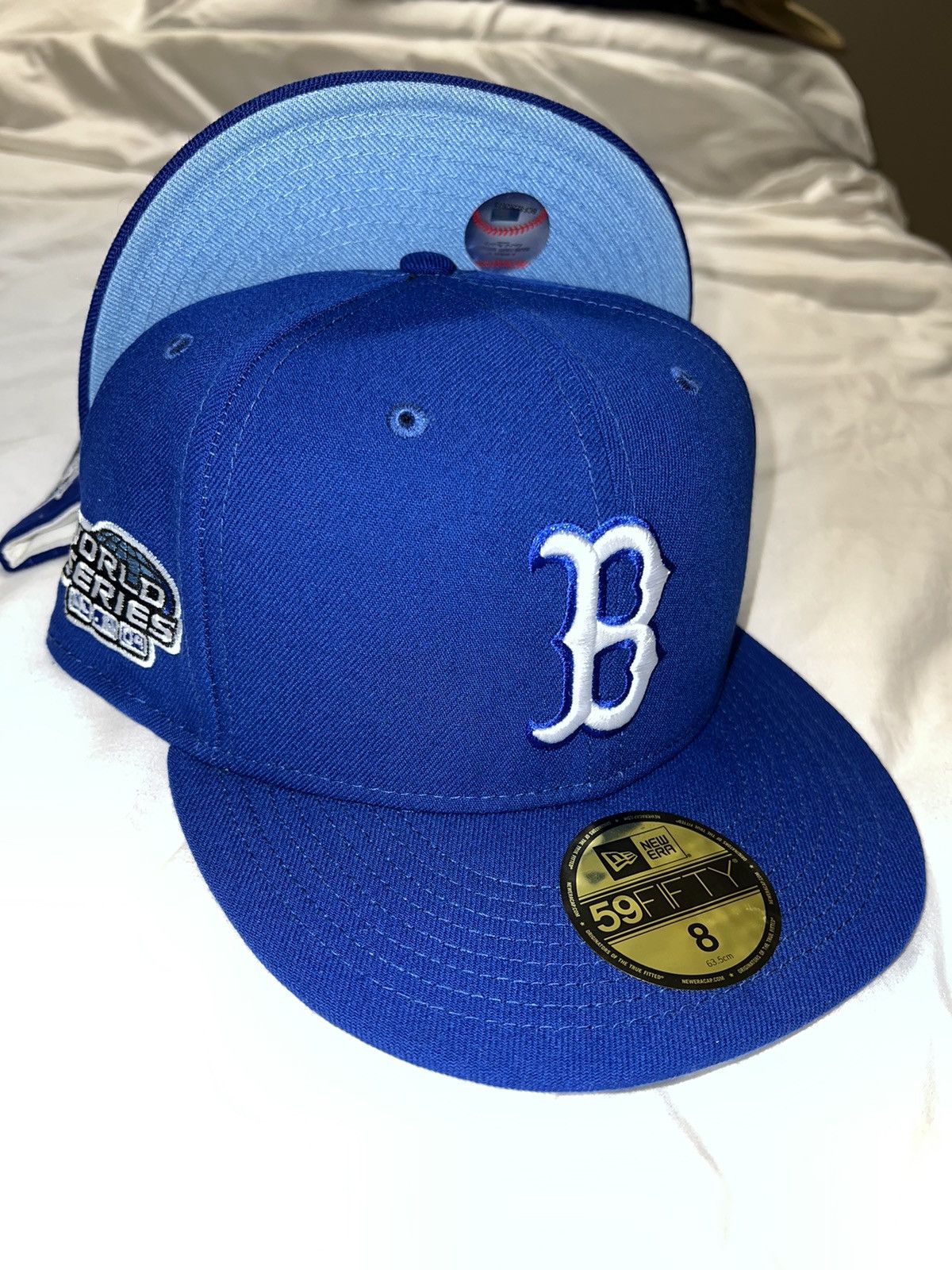 New Era Exclusive Boston Red Sox Fitted 2004 Red Sox Icy Blue Brim 8 Size ONE SIZE - 4 Thumbnail