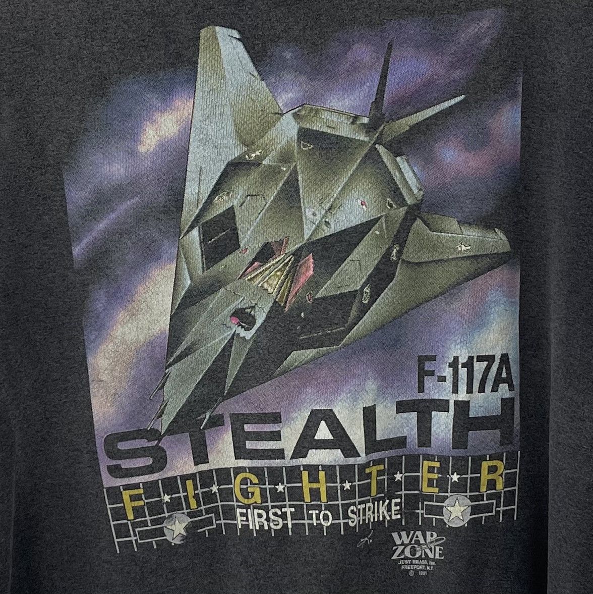 Vintage Vintage 3D T-Shirt Paper Thin F-117A Stealth Fighter Size US XL / EU 56 / 4 - 2 Thumbnail