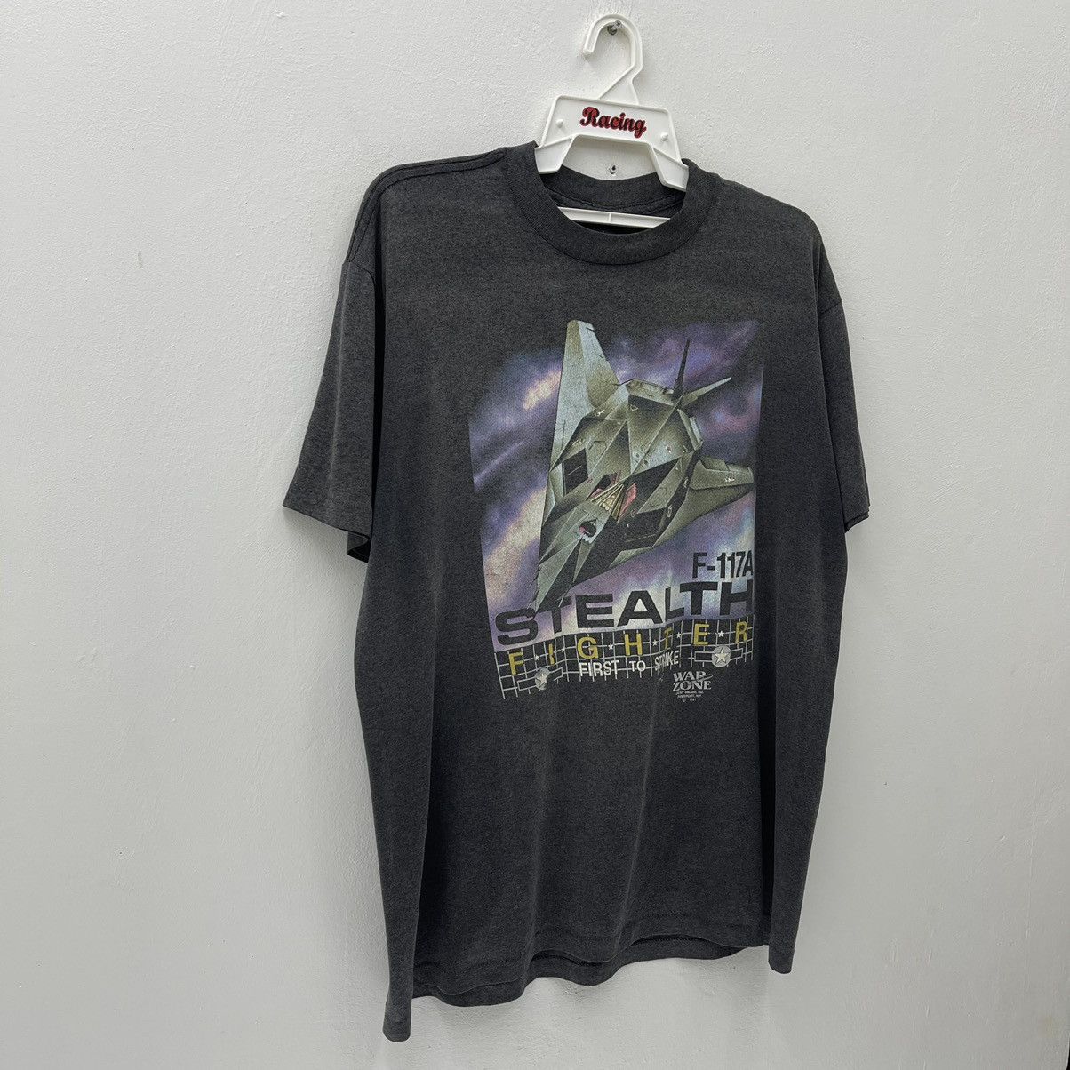 Vintage Vintage 3D T-Shirt Paper Thin F-117A Stealth Fighter Size US XL / EU 56 / 4 - 6 Thumbnail