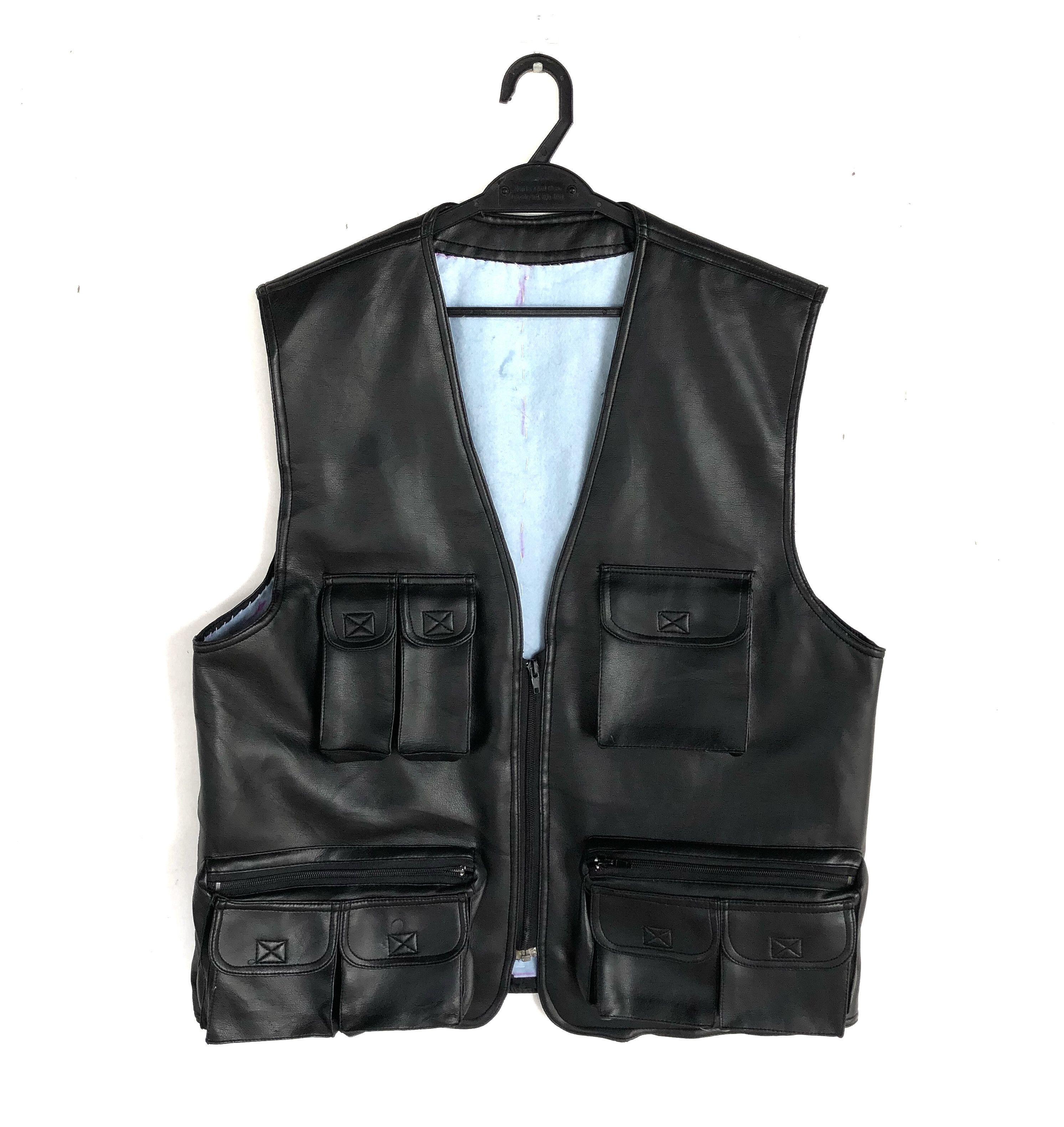 Japanese Brand VINTAGE UTILITY MULTI-POCKETS FAUX LEATHER SHORT VEST Size US L / EU 52-54 / 3 - 1 Thumbnail
