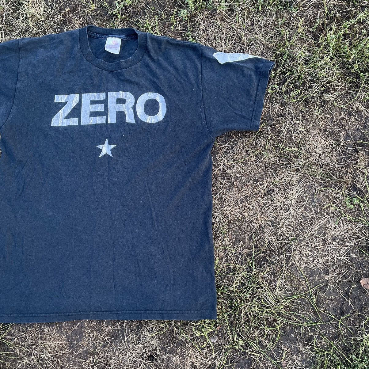 Vintage Vintage Y2K Zero Graphic Tee Streetwear Skate Dark Baggy M Size US M / EU 48-50 / 2 - 2 Thumbnail