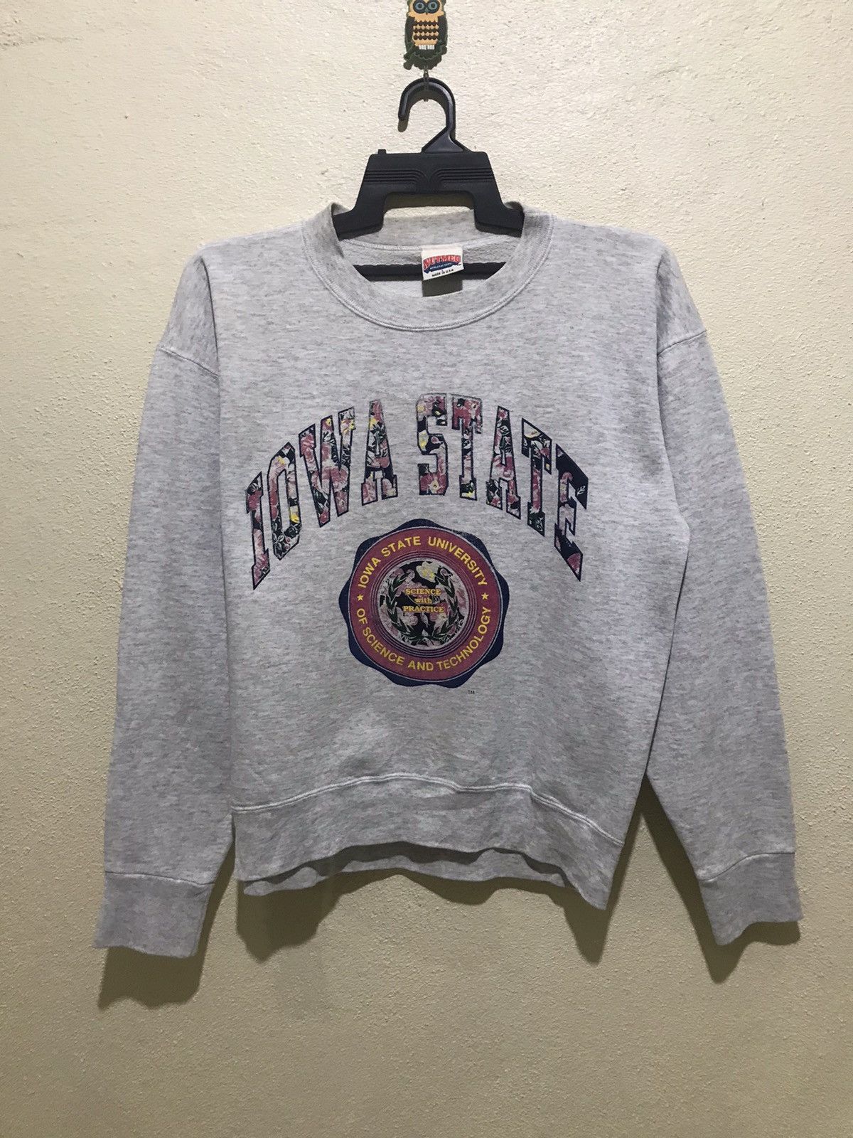Nutmeg Nutmeg Sweatshirts spell out big logo IOWA STATE size L Size US L / EU 52-54 / 3 - 1 Thumbnail
