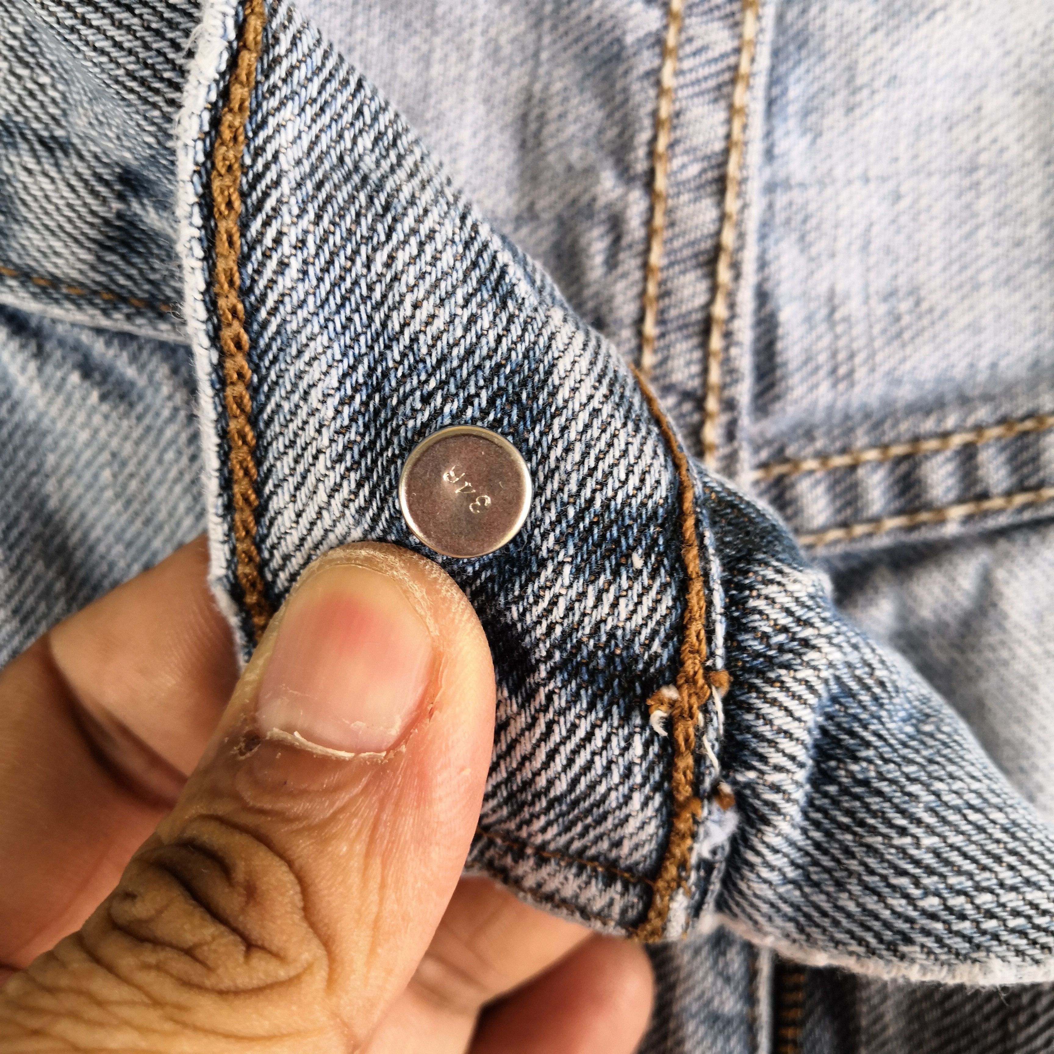 Levi's Vintage Levis Sun Faded Jeans Levi's 557 Dirty Cutoff Denim Size US 34 / EU 50 - 10 Thumbnail