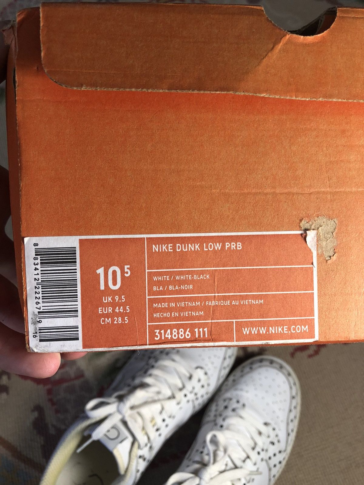 Fragment Design × Nike 2006 Dunk Low Prb Polka Dot - Fragment Size US 10.5 / EU 43-44 - 10 Thumbnail