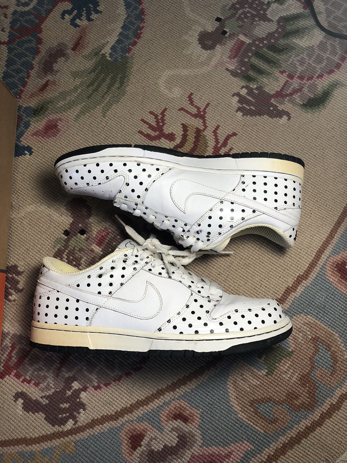 Fragment Design × Nike 2006 Dunk Low Prb Polka Dot - Fragment Size US 10.5 / EU 43-44 - 3 Thumbnail