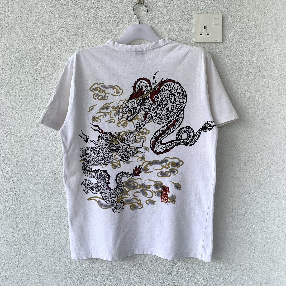Japanese Brand SUKAJAN DRAGON t shirt spell out big design Size US M / EU 48-50 / 2 - 2 Thumbnail