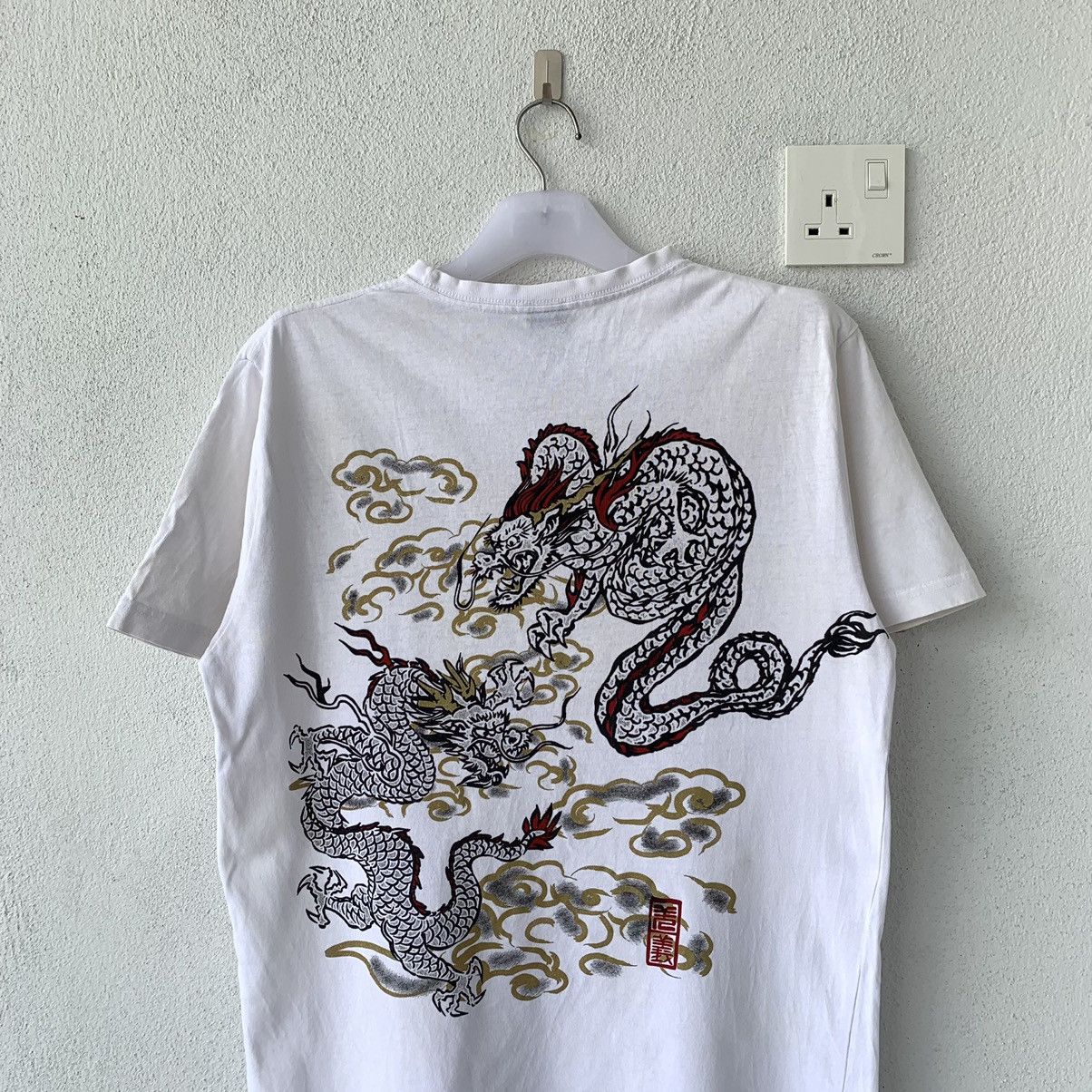 Japanese Brand SUKAJAN DRAGON t shirt spell out big design Size US M / EU 48-50 / 2 - 3 Thumbnail