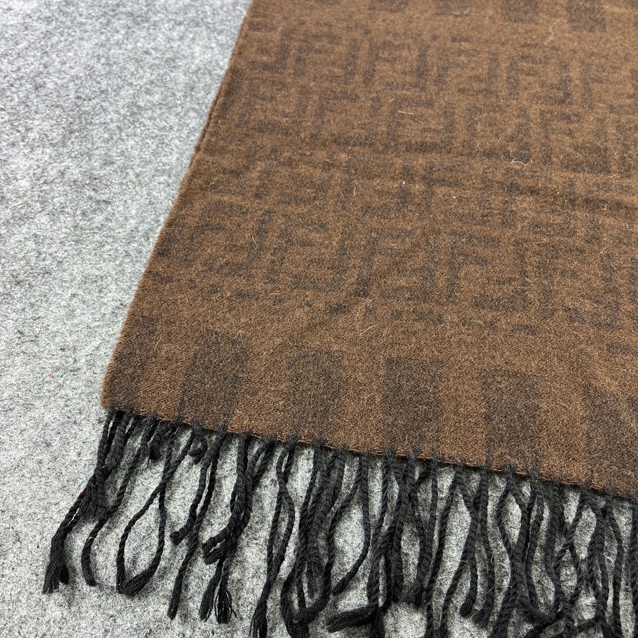 Vintage FENDi SCARVES / MUFFLER / NECKWEAR T588 Size ONE SIZE - 6 Thumbnail
