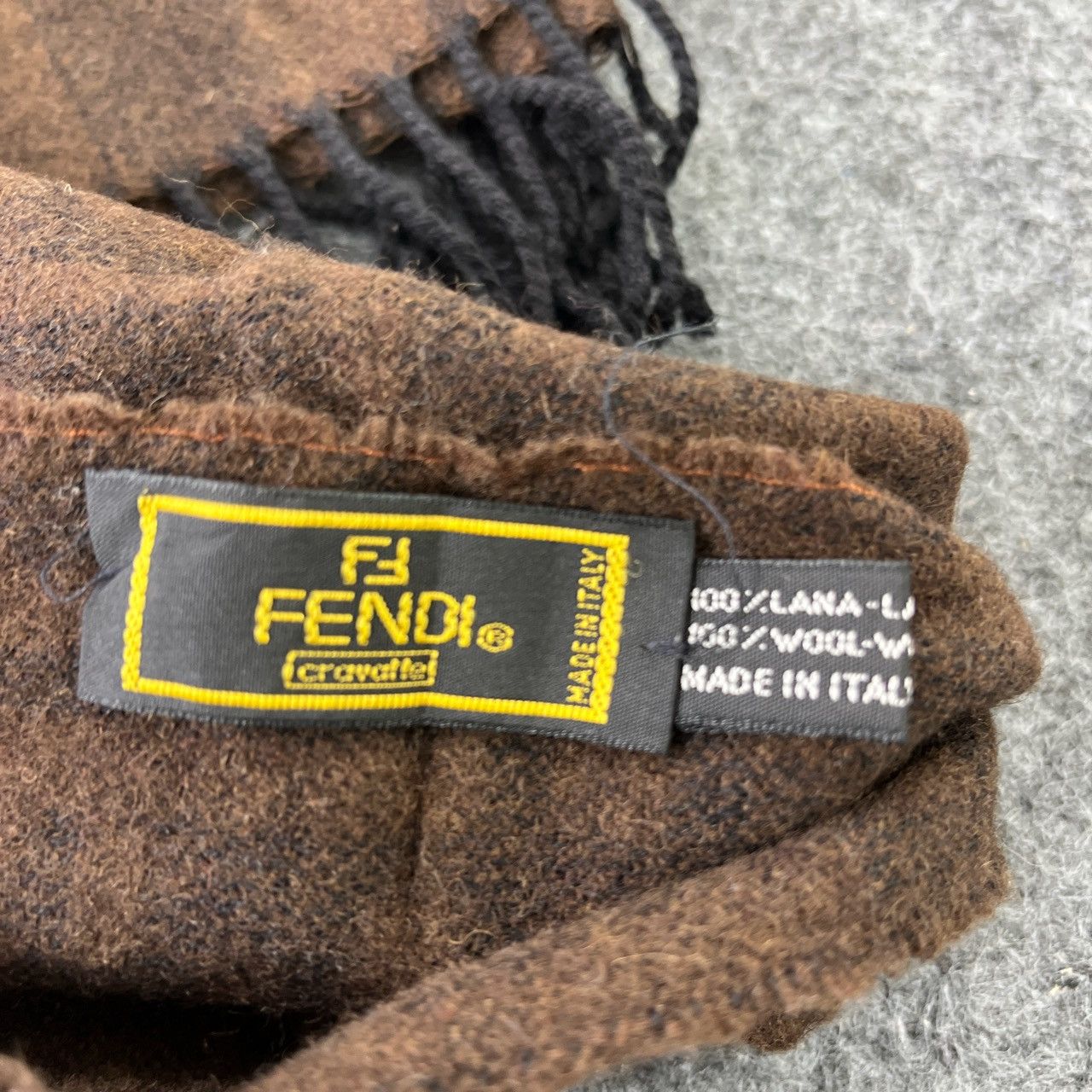 Vintage FENDi SCARVES / MUFFLER / NECKWEAR T588 Size ONE SIZE - 8 Thumbnail
